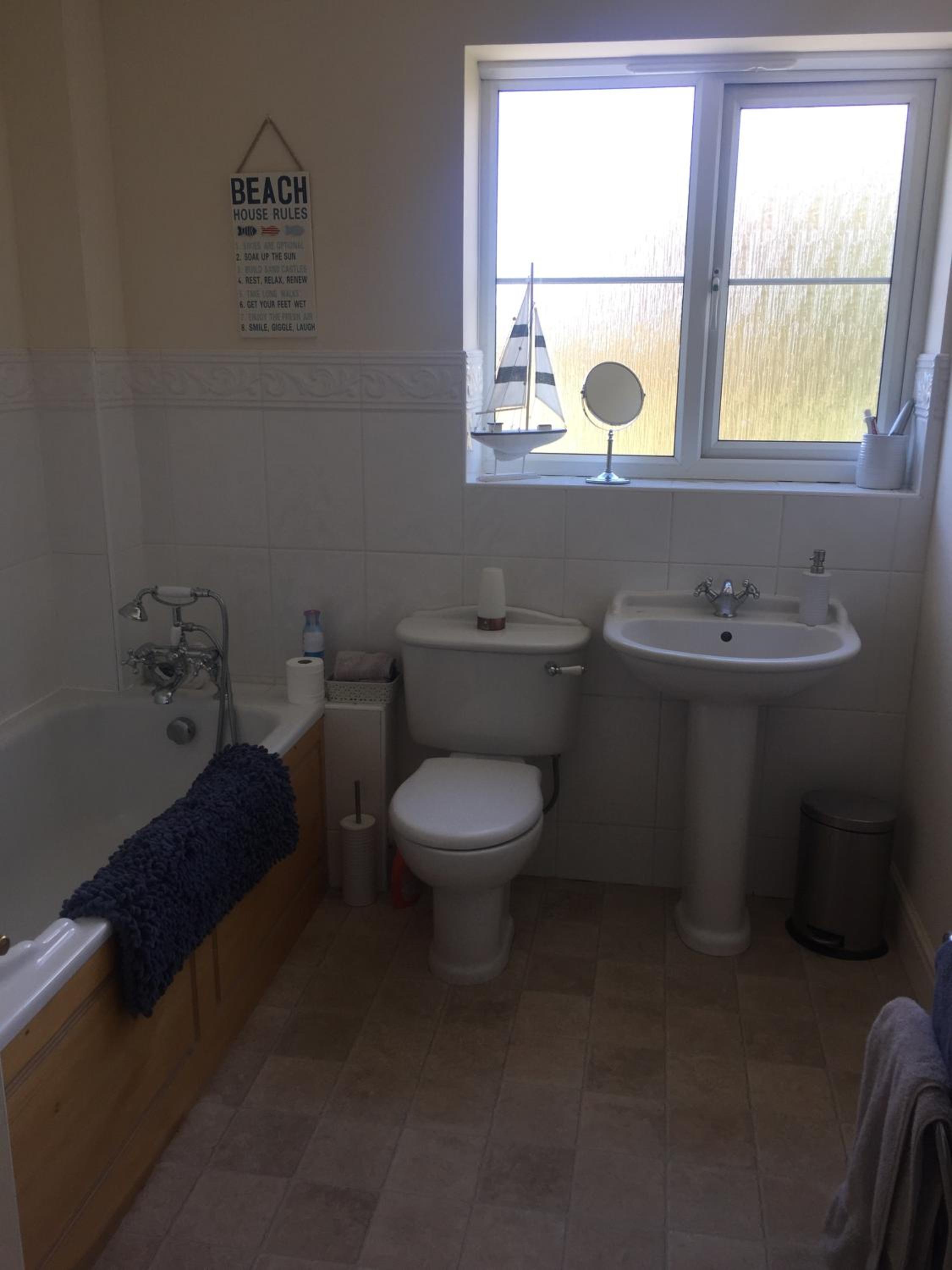 Double Room with Shared Bathroom photo 2