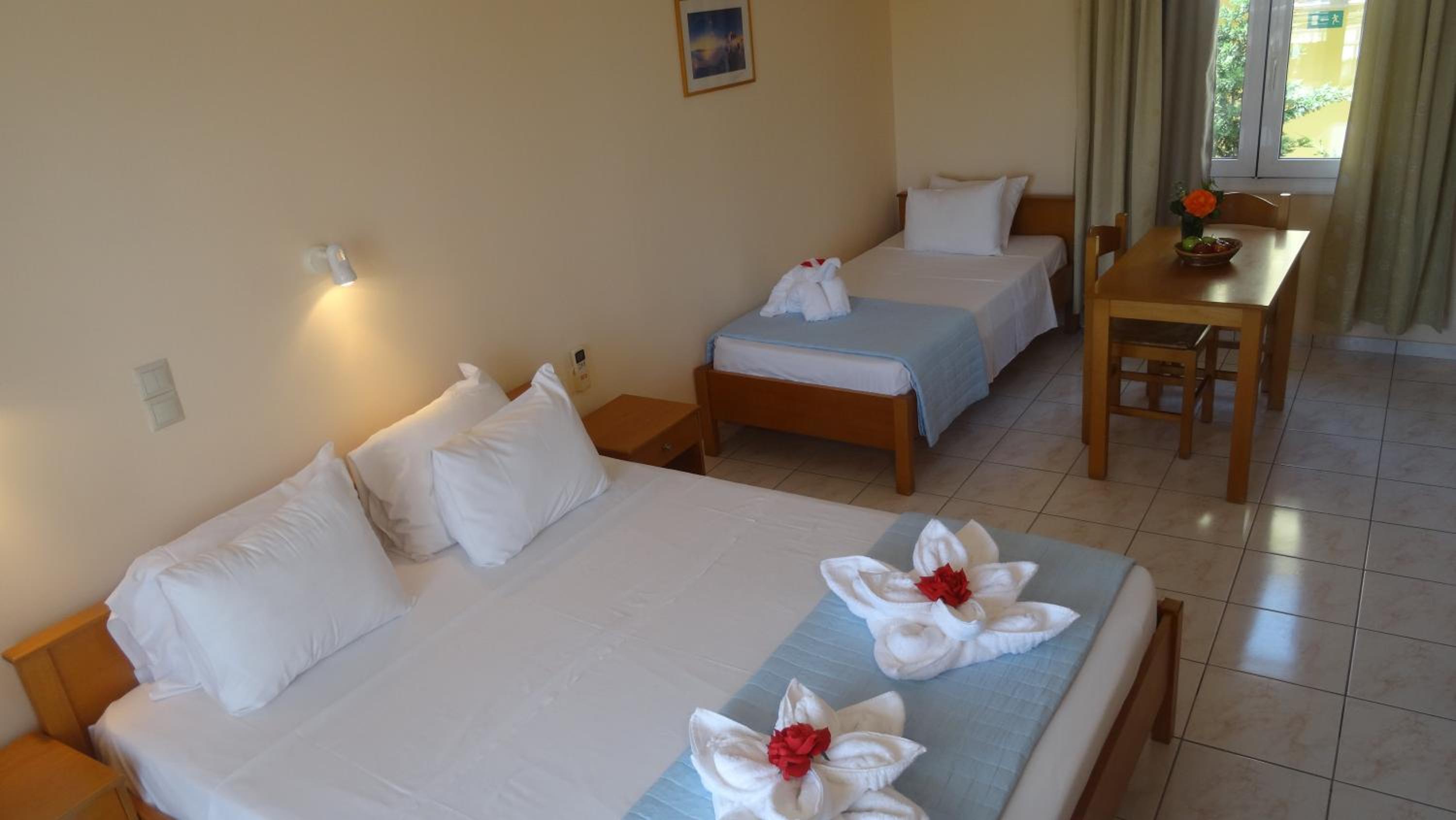 Studio with Side Sea View (3 Adults)