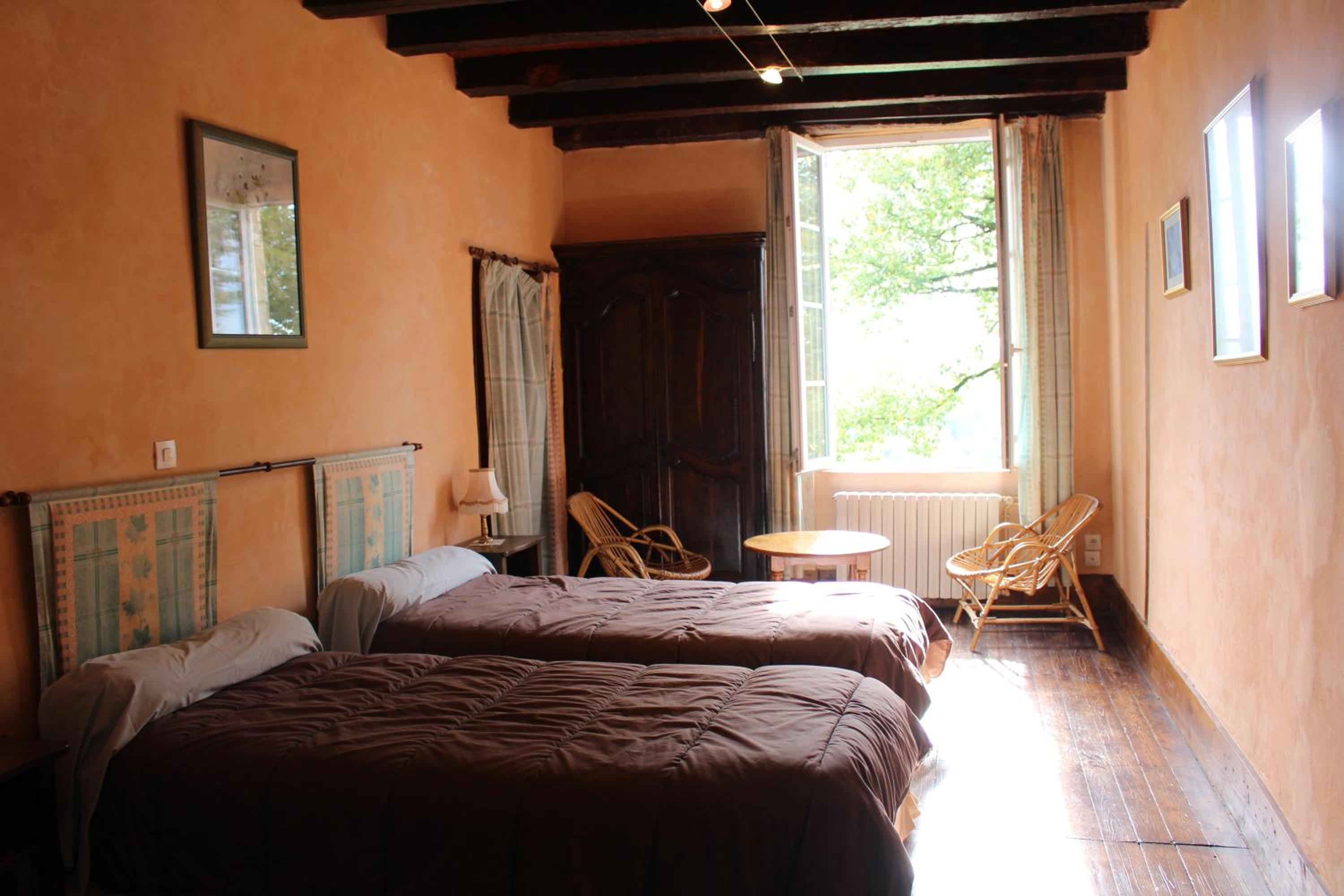 Twin Room - Photo 1
