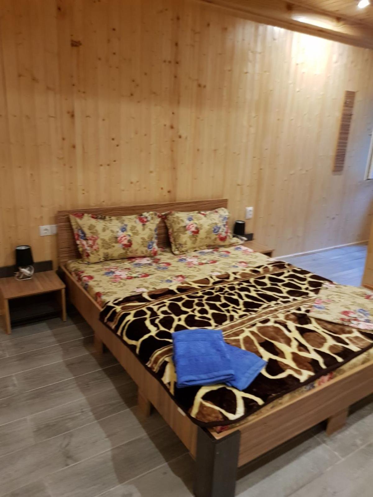 Double Room - Photo 15