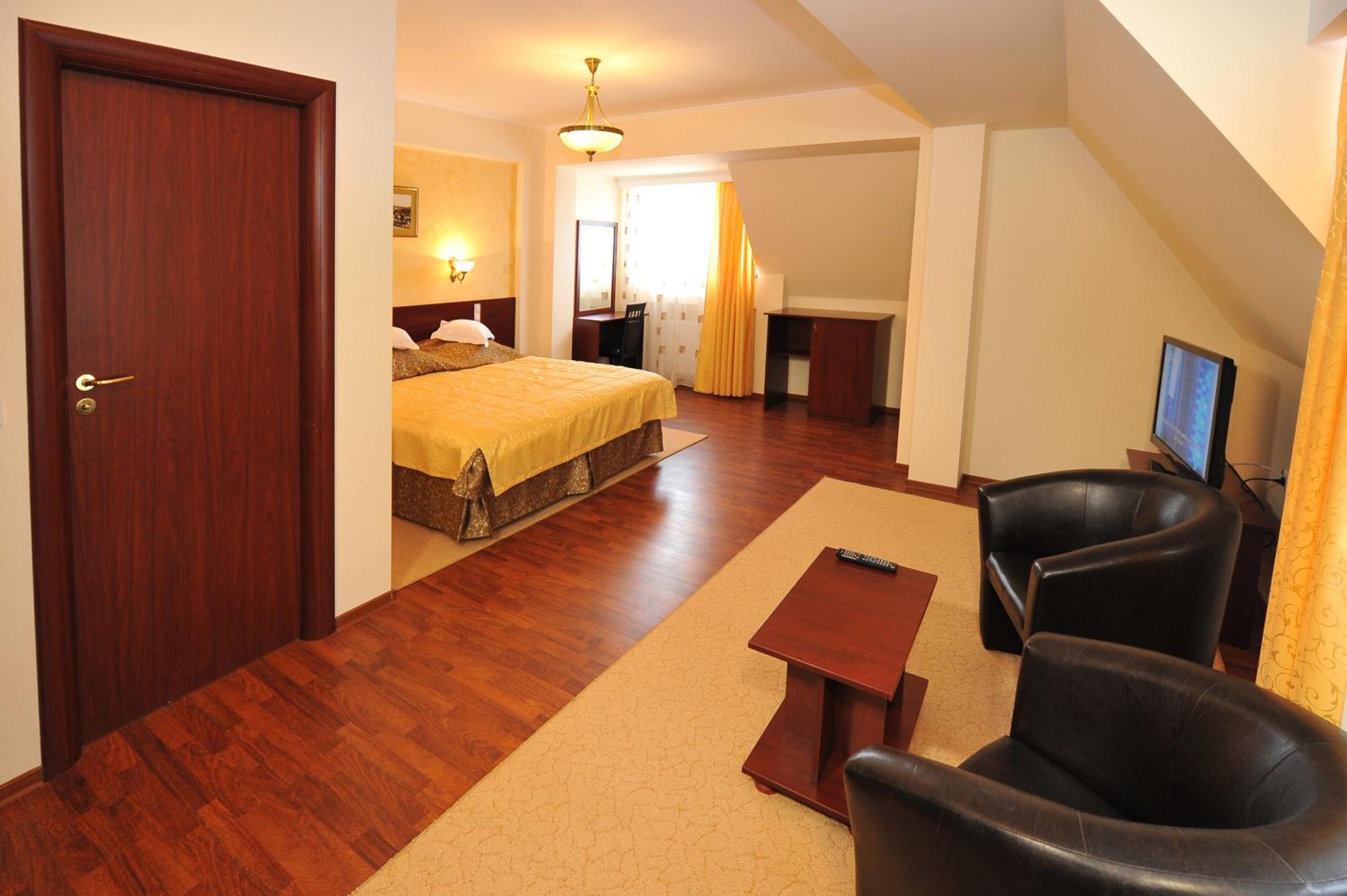 Standard Double Room - Photo 5