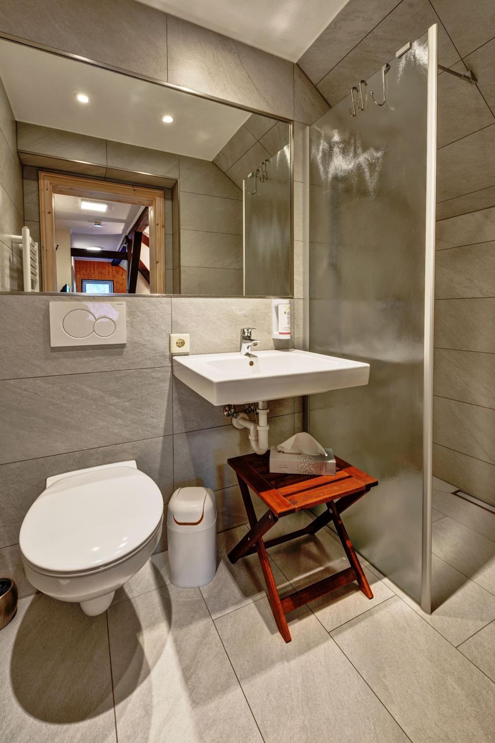 Large Double Room photo 2