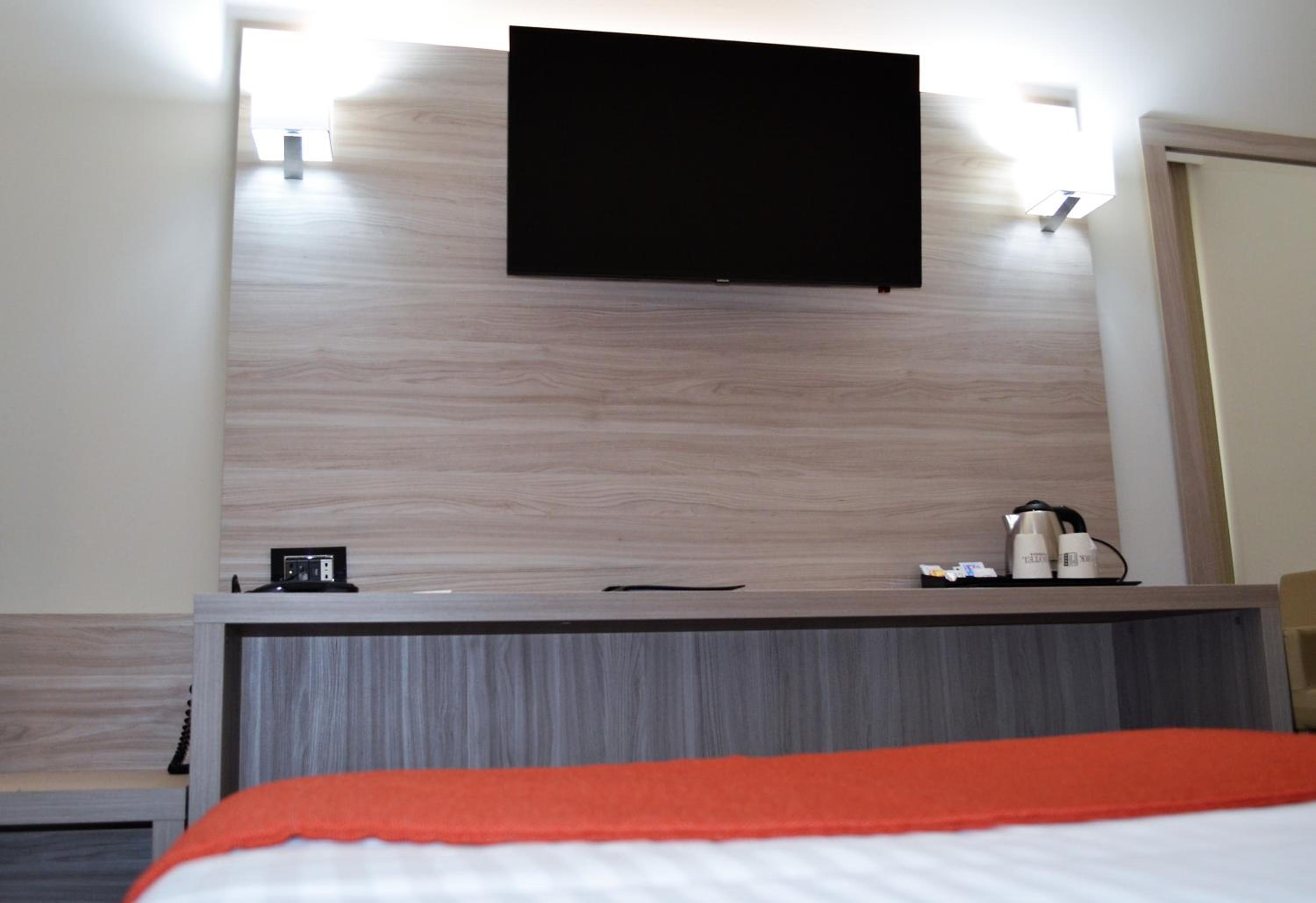 Comfort King Room - Photo 9