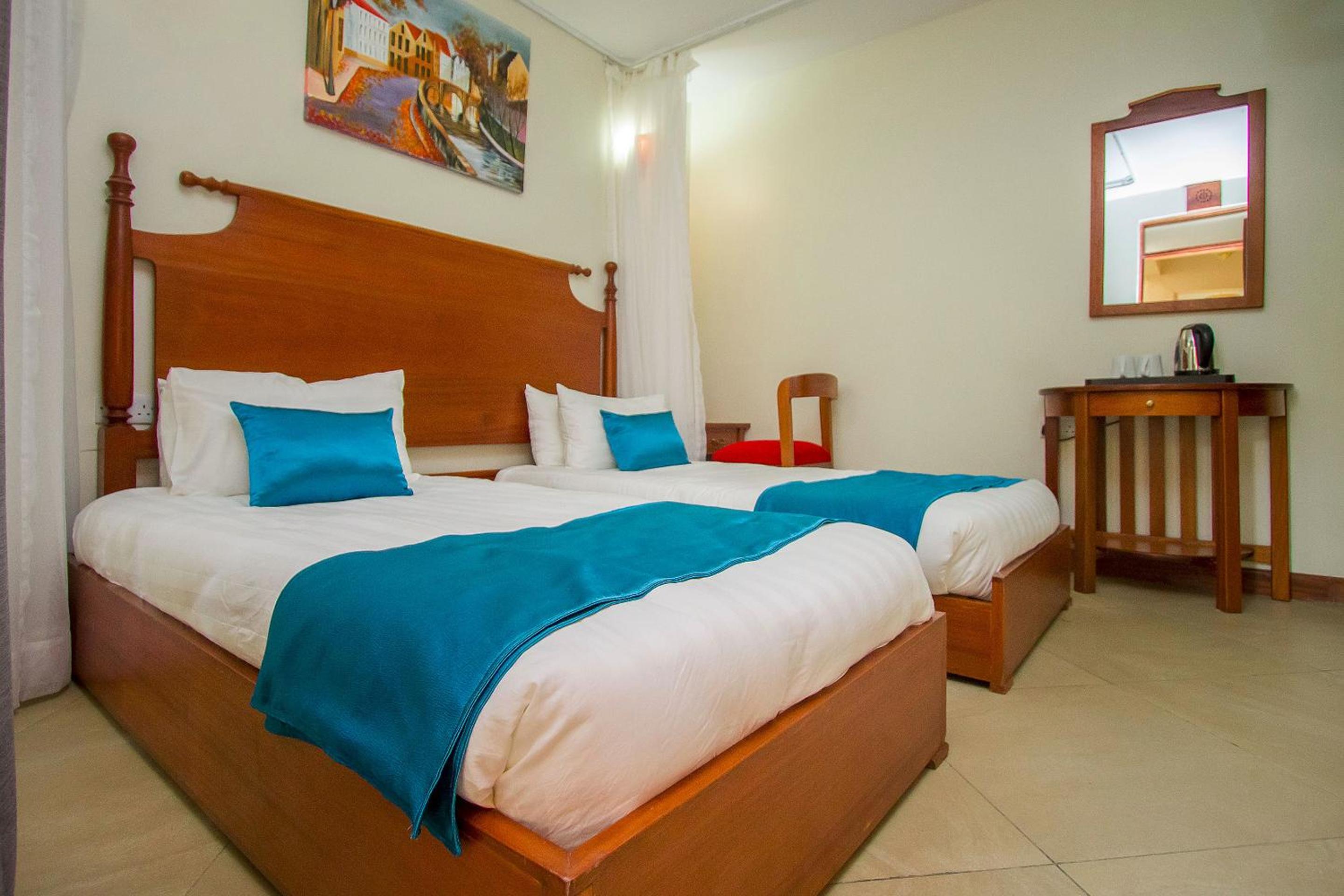Double Room with Garden View - Photo 23