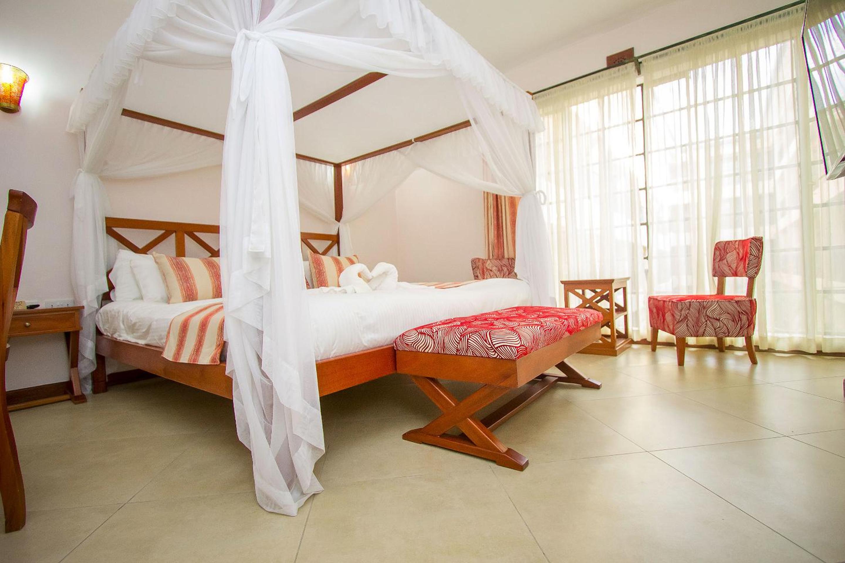 Double Room with Garden View - Photo 6