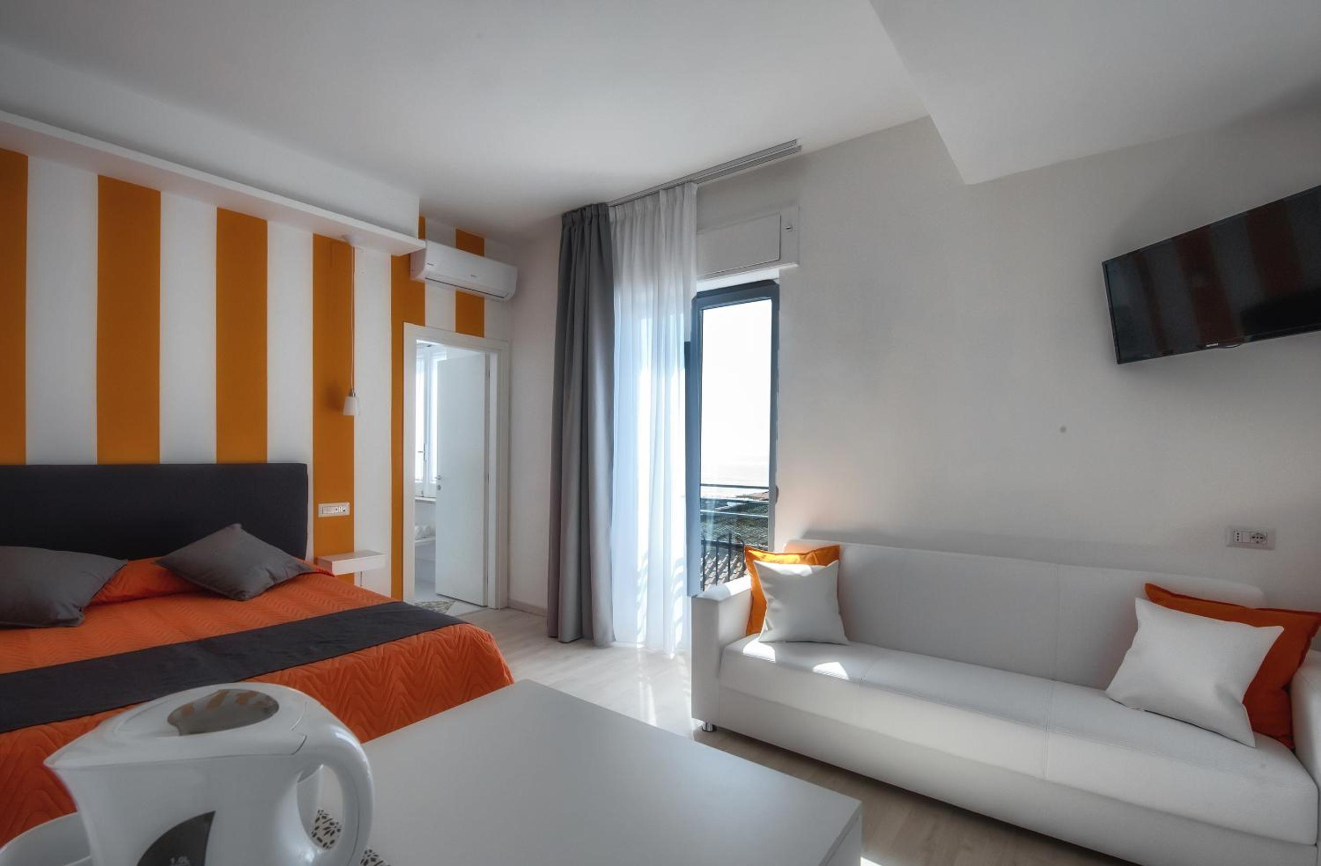 Double Room With Extra Bed photo 1
