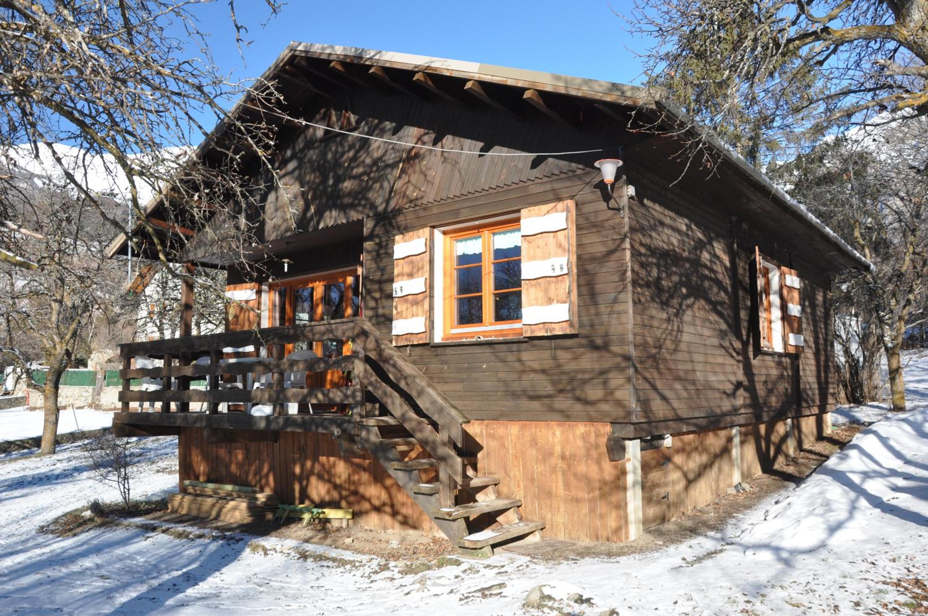 Three-Bedroom Chalet - Photo 12