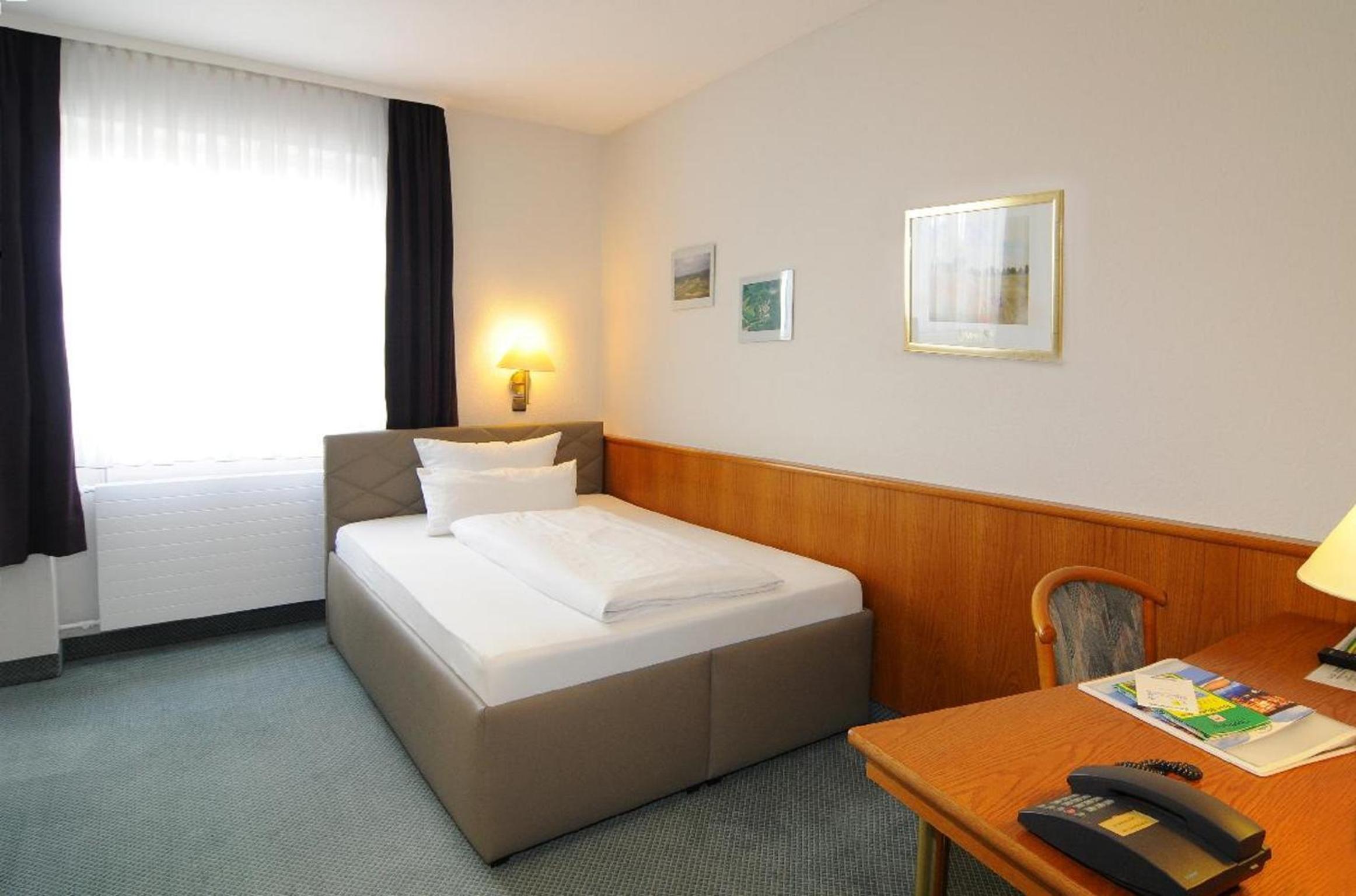 Single Room photo 1