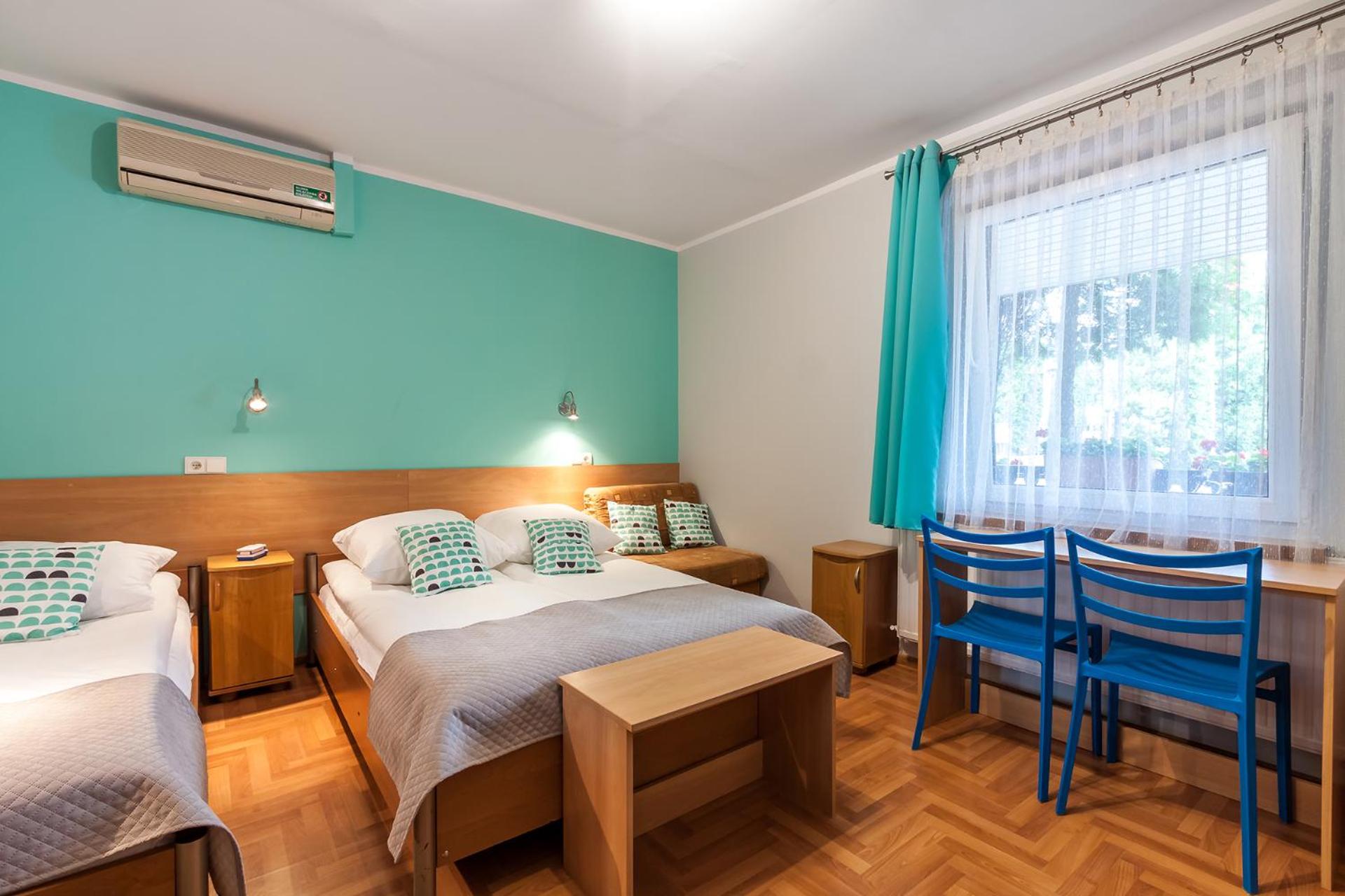 Double Room - Photo 4