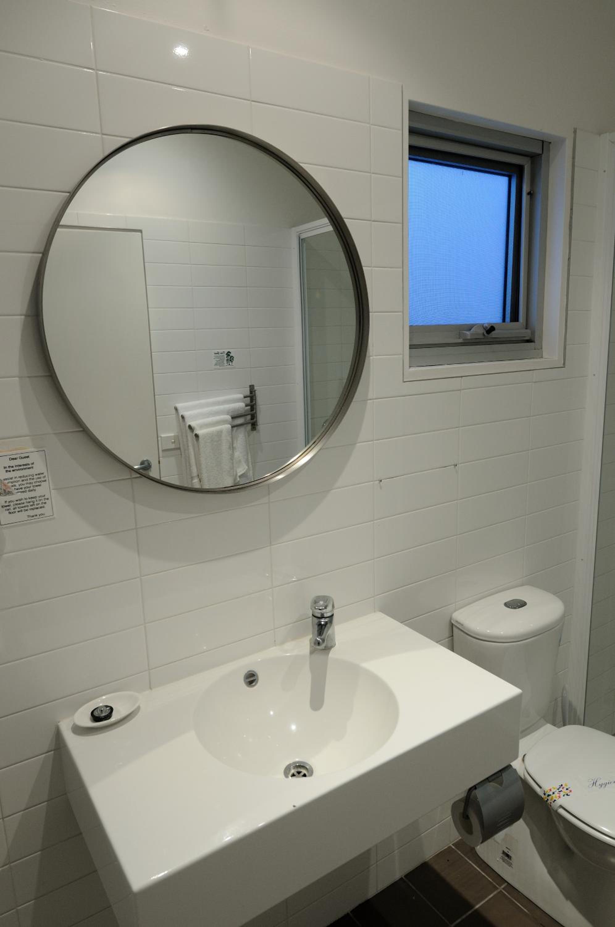 Loft Apartment - Photo 10