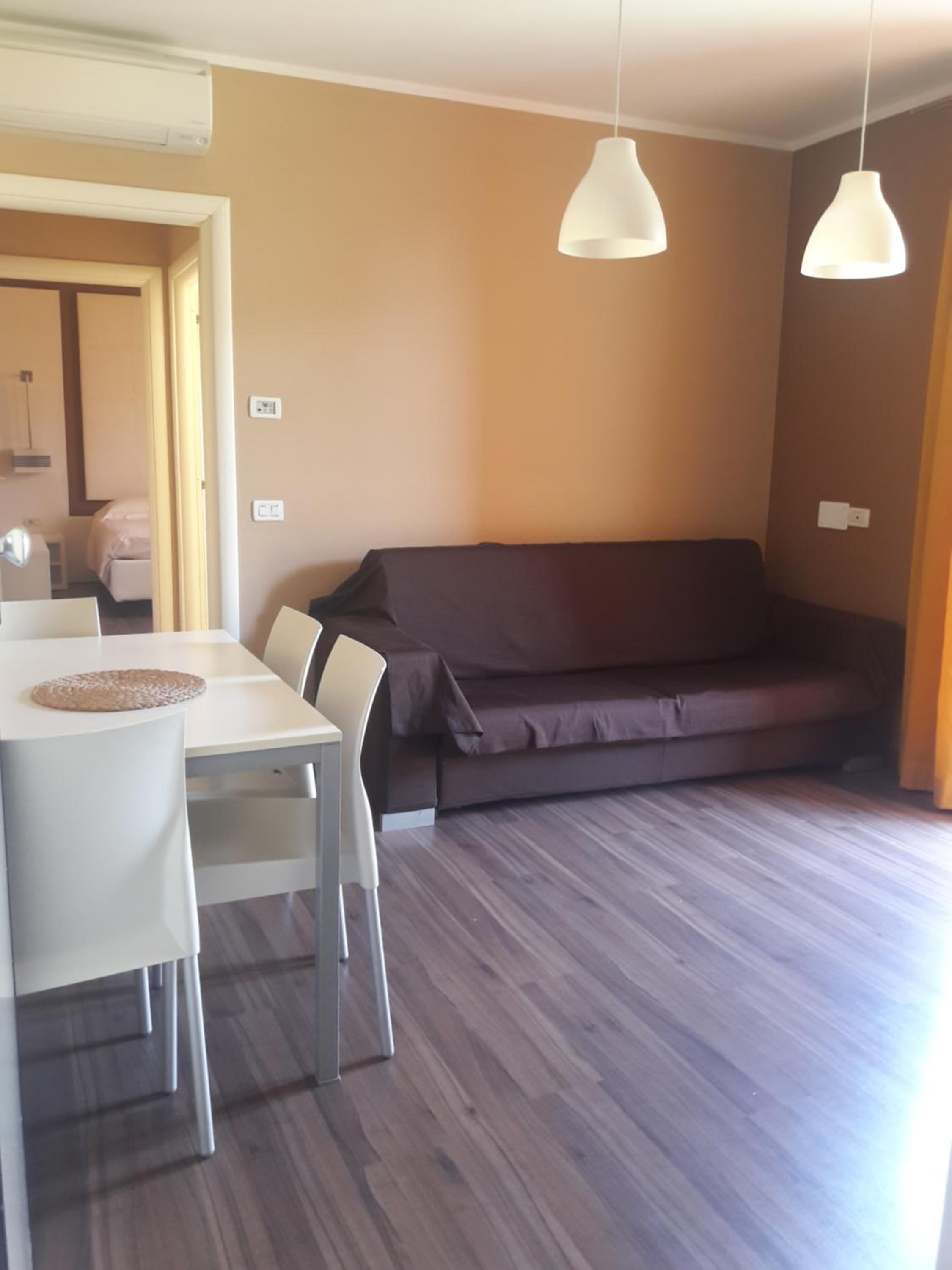 Economy  Apartment - Photo 2