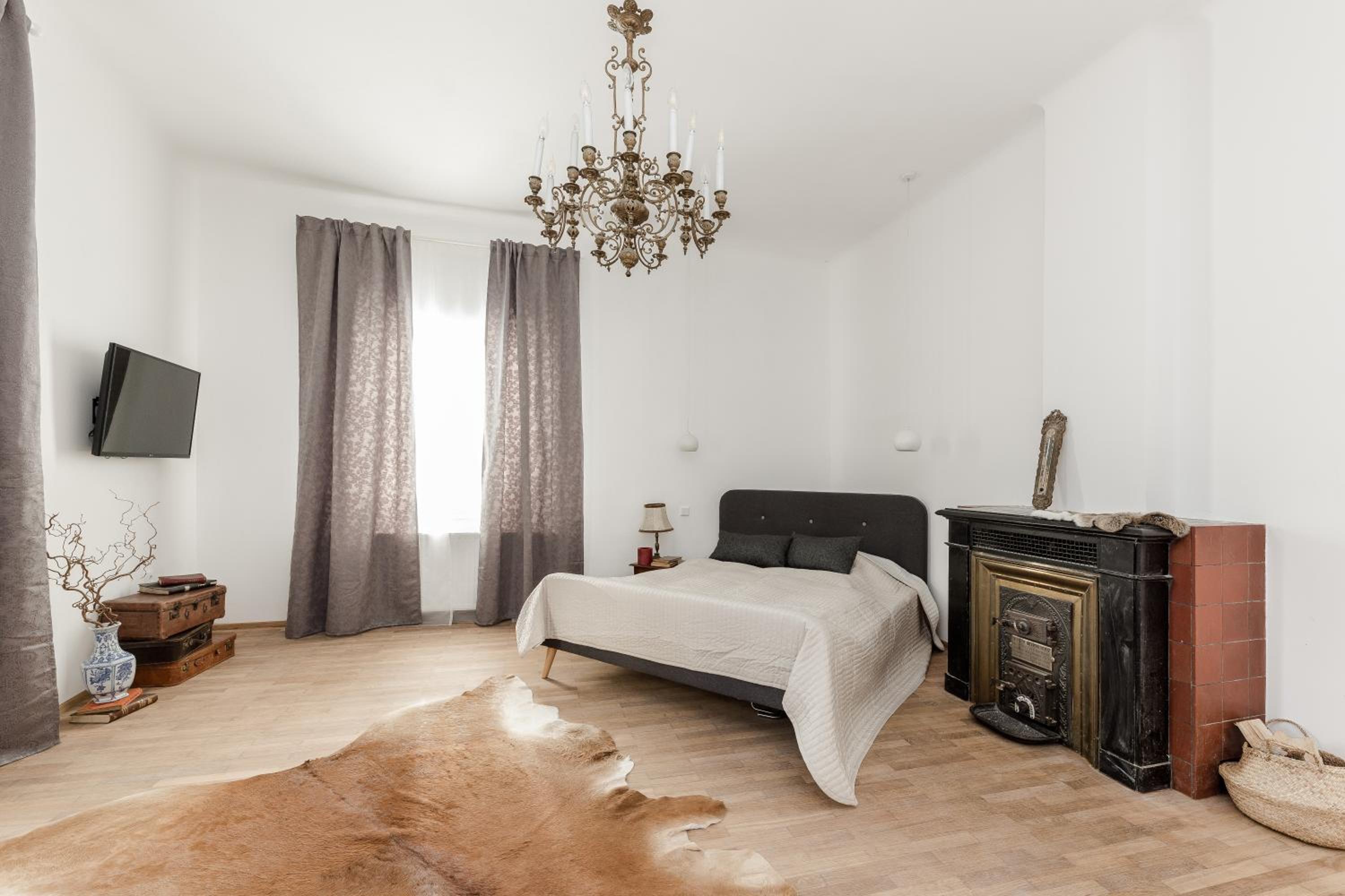 One-Bedroom Family Apartment photo 1