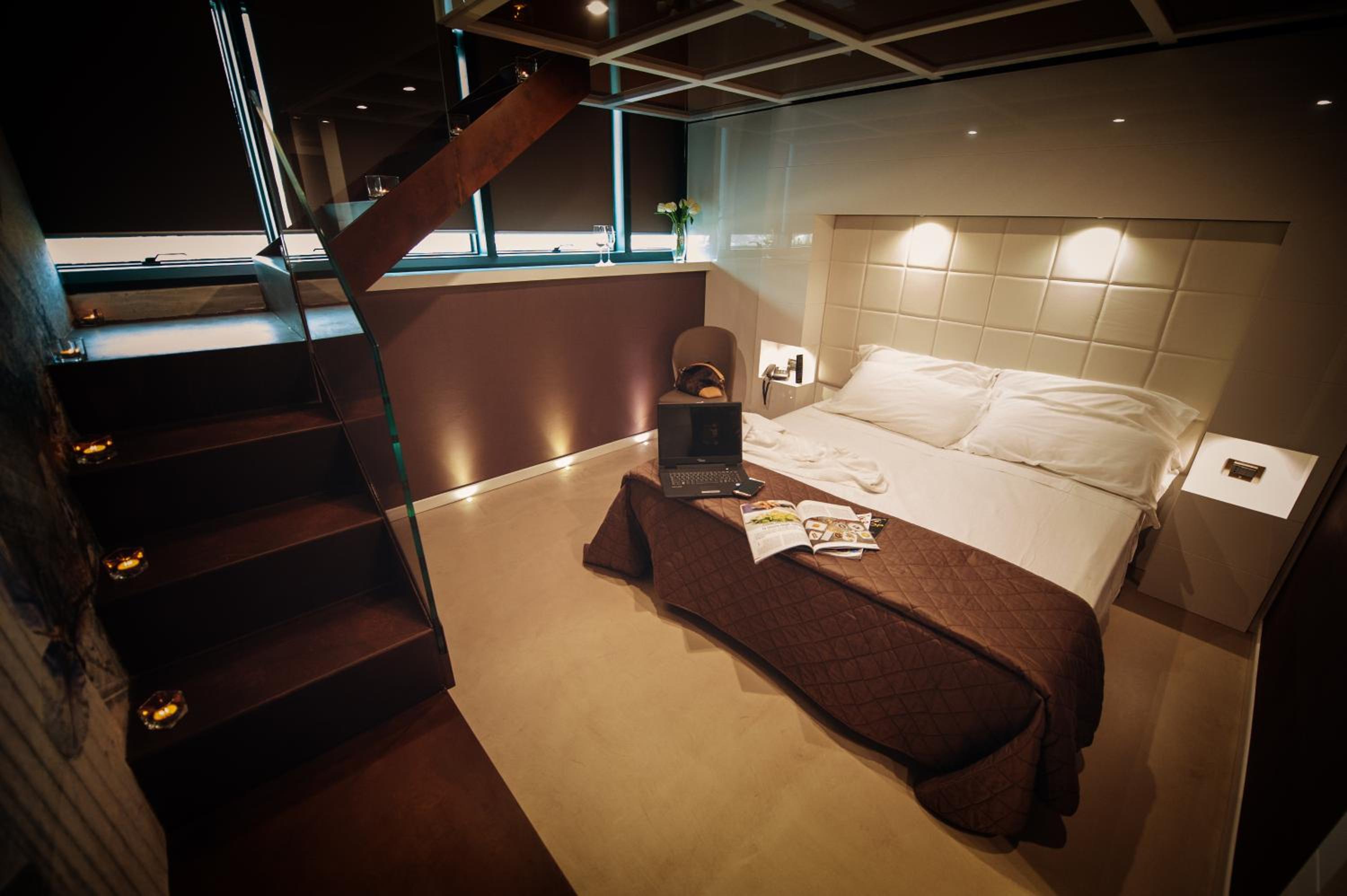 Superior Double Room with Two Extra Beds photo 1