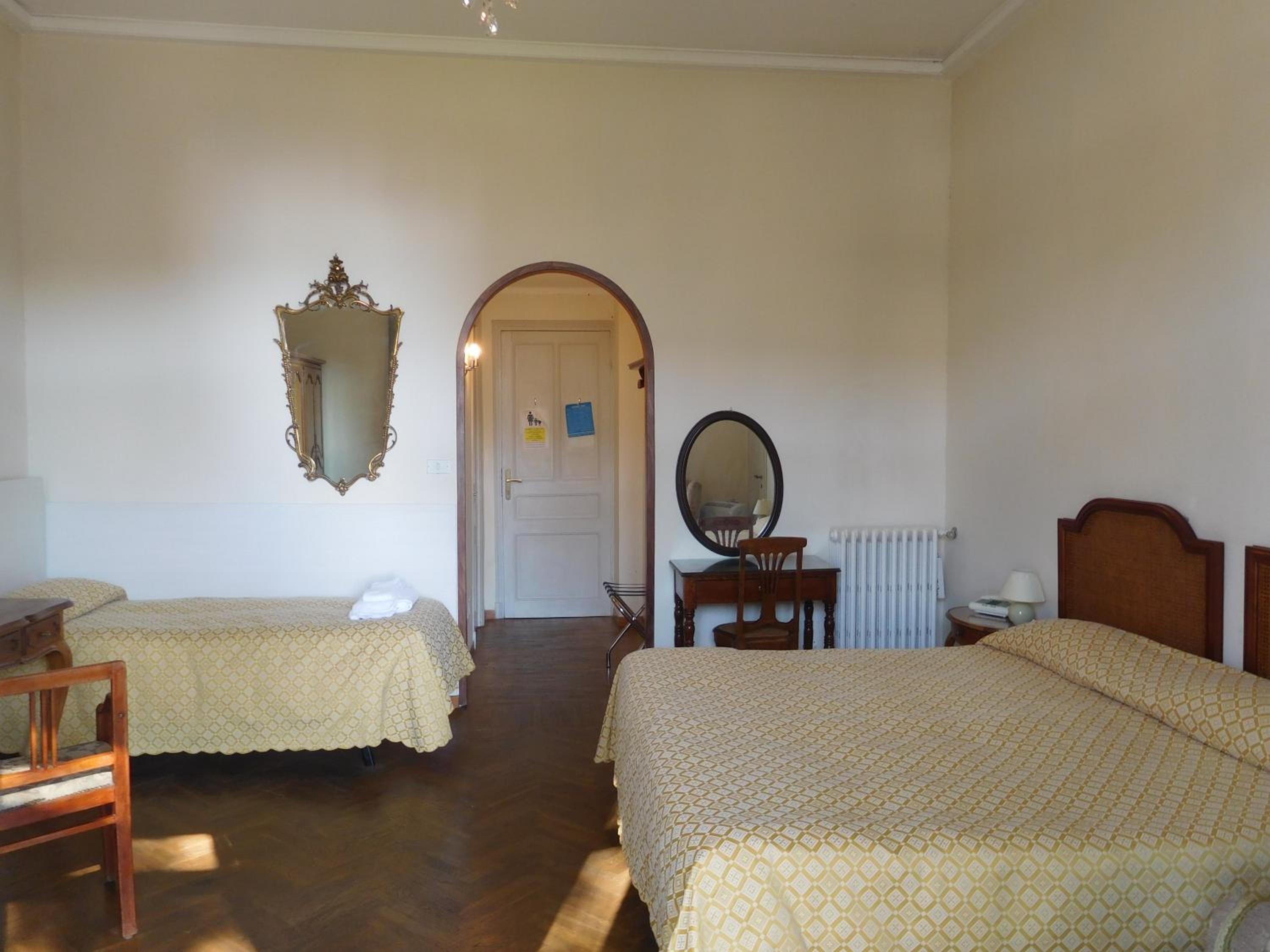 Triple Room - Photo 15
