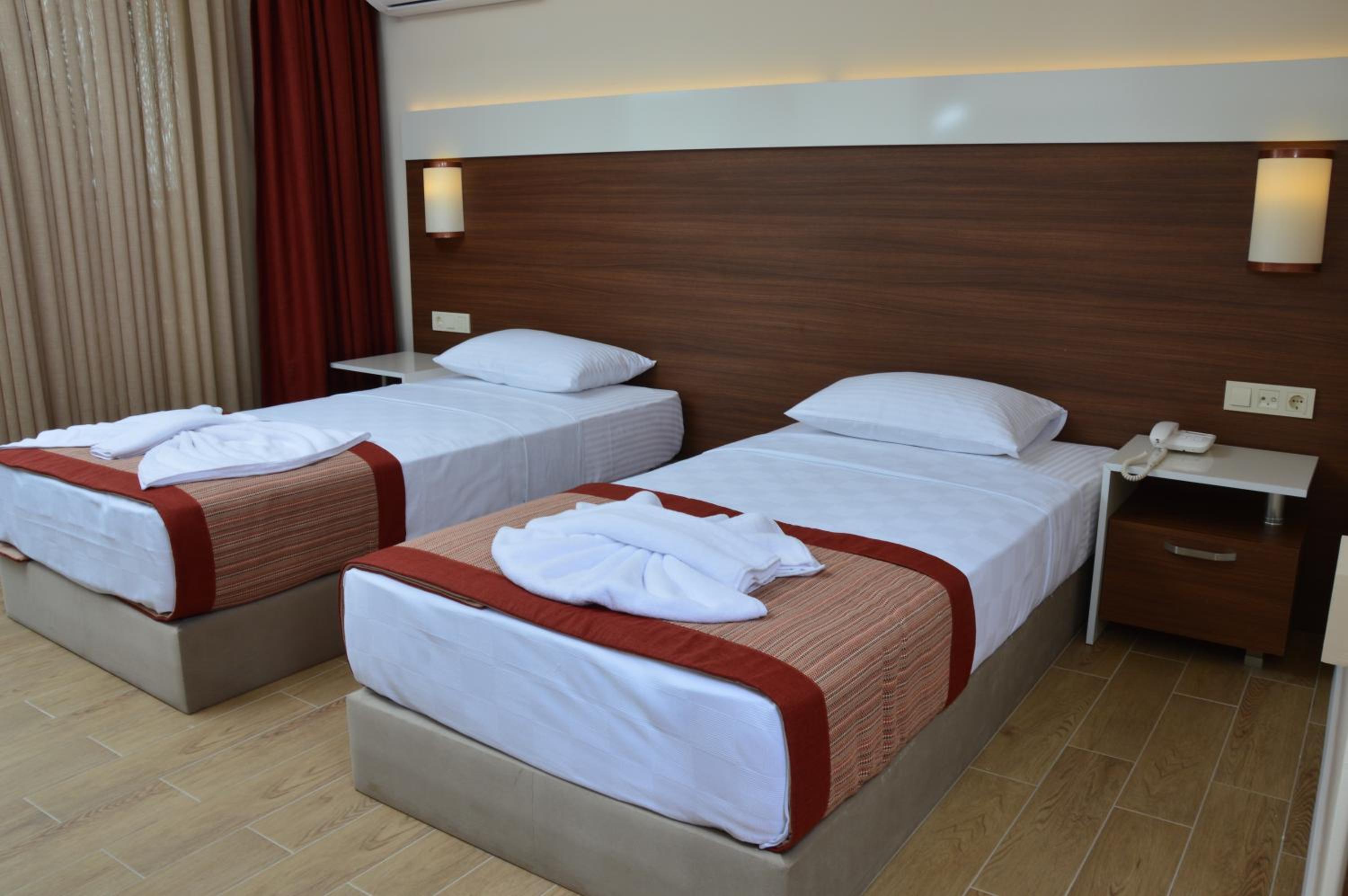 Double Room with Mountain View - Photo 4