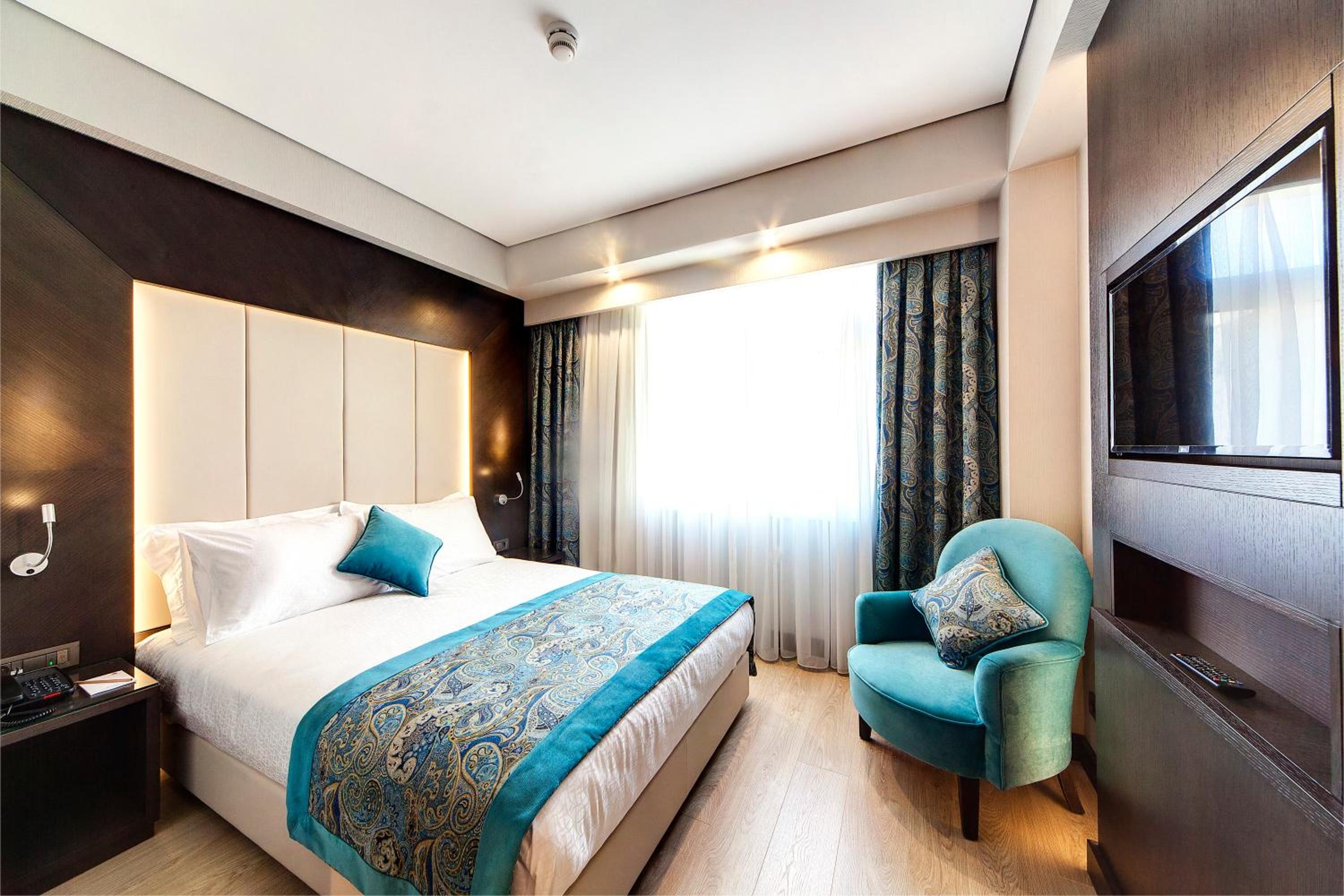 Budget Double Room photo 3