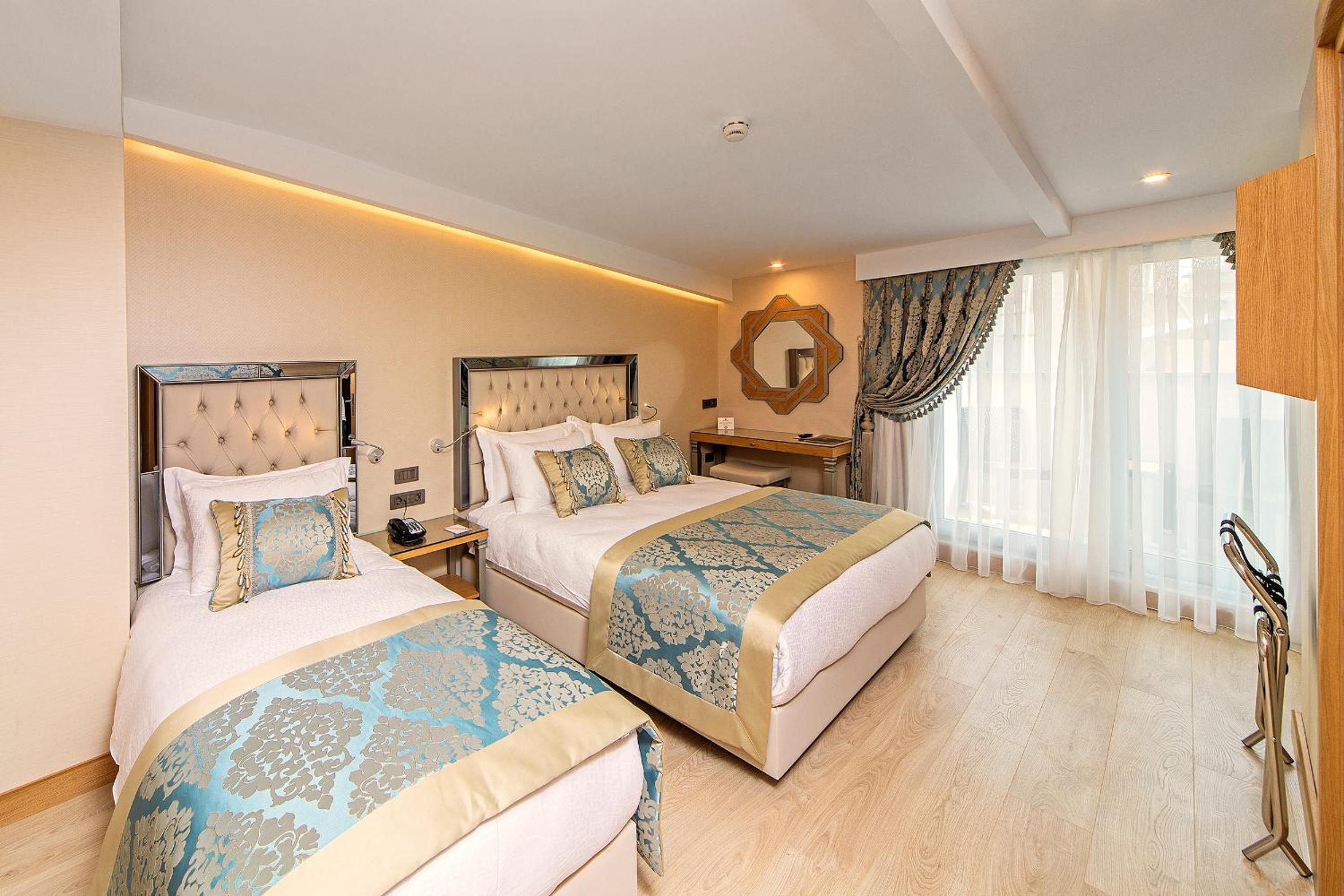 2 Connecting Deluxe Double Rooms with Balcony photo 1