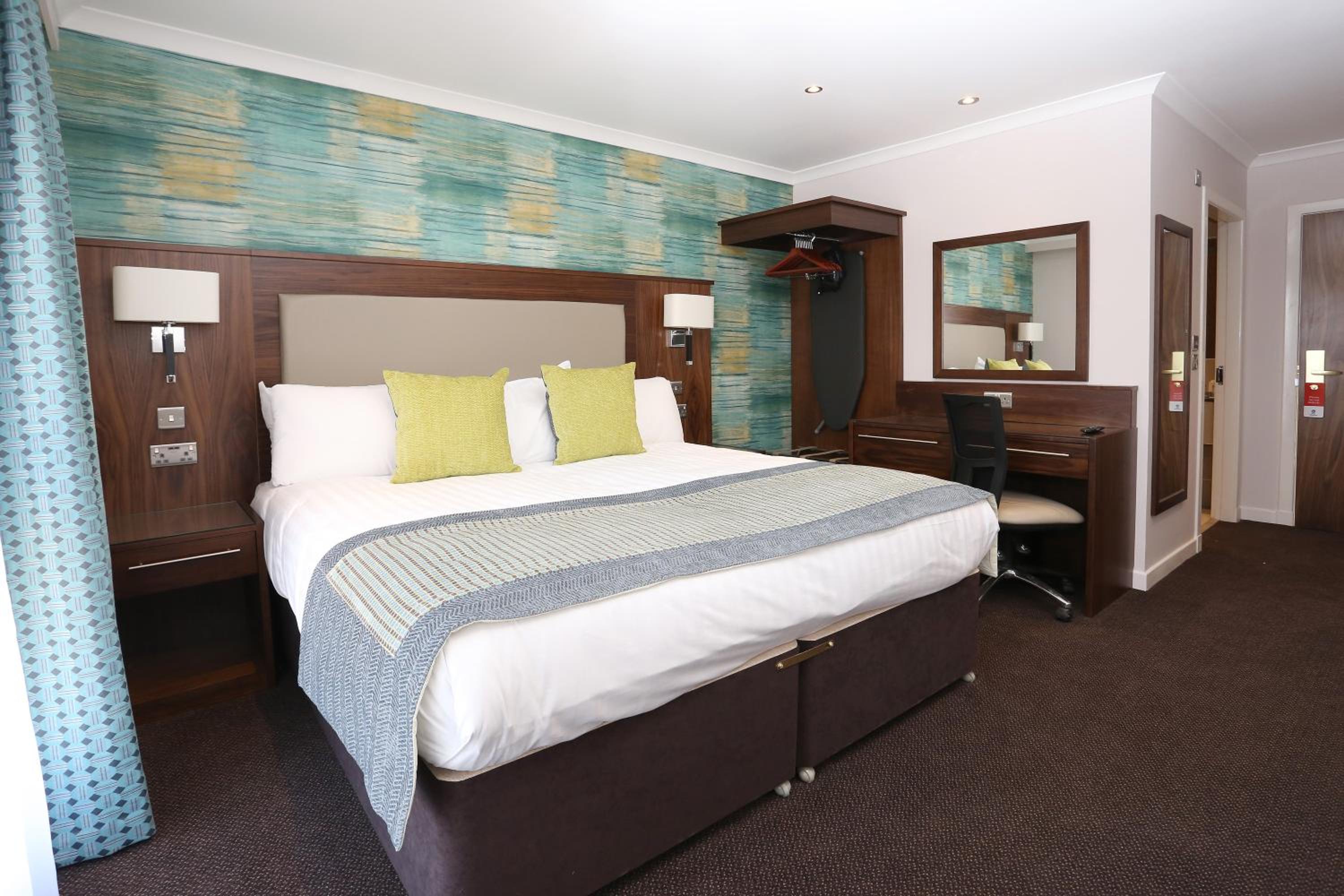 Executive King Room - Non-Smoking photo 2