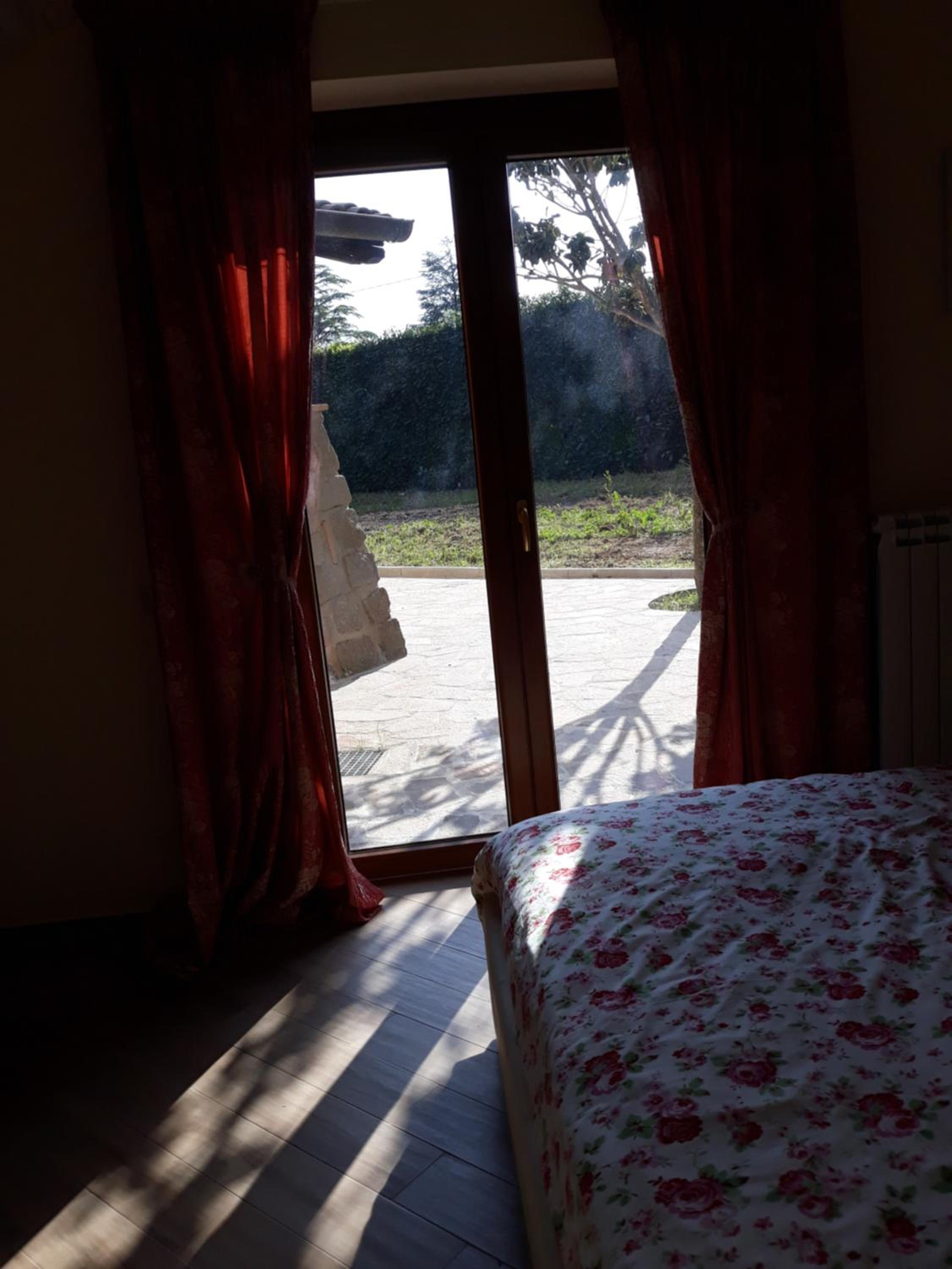Standard Queen Room photo 2