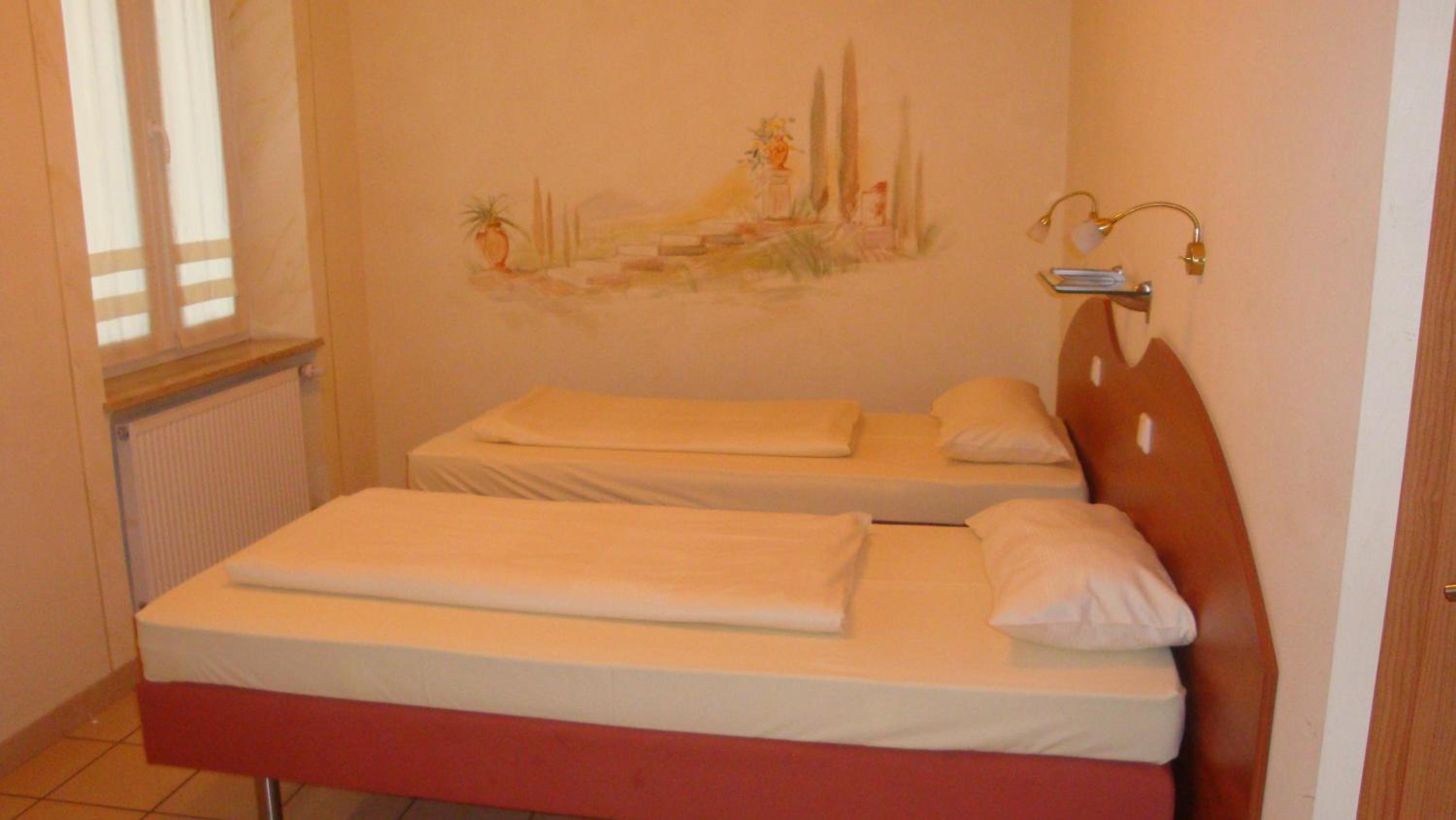 Double Room - Photo 2