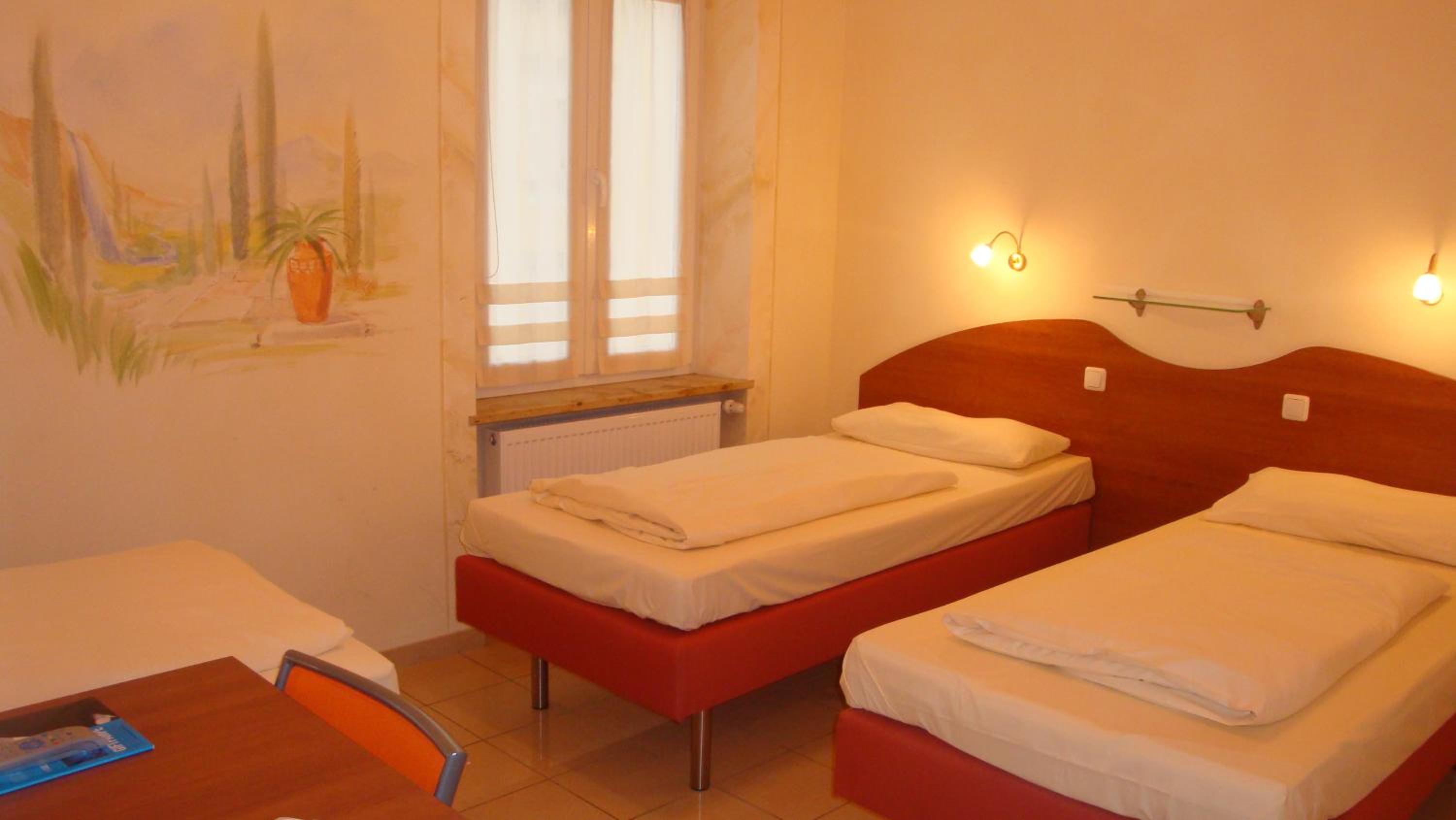 Triple Room - Photo 4