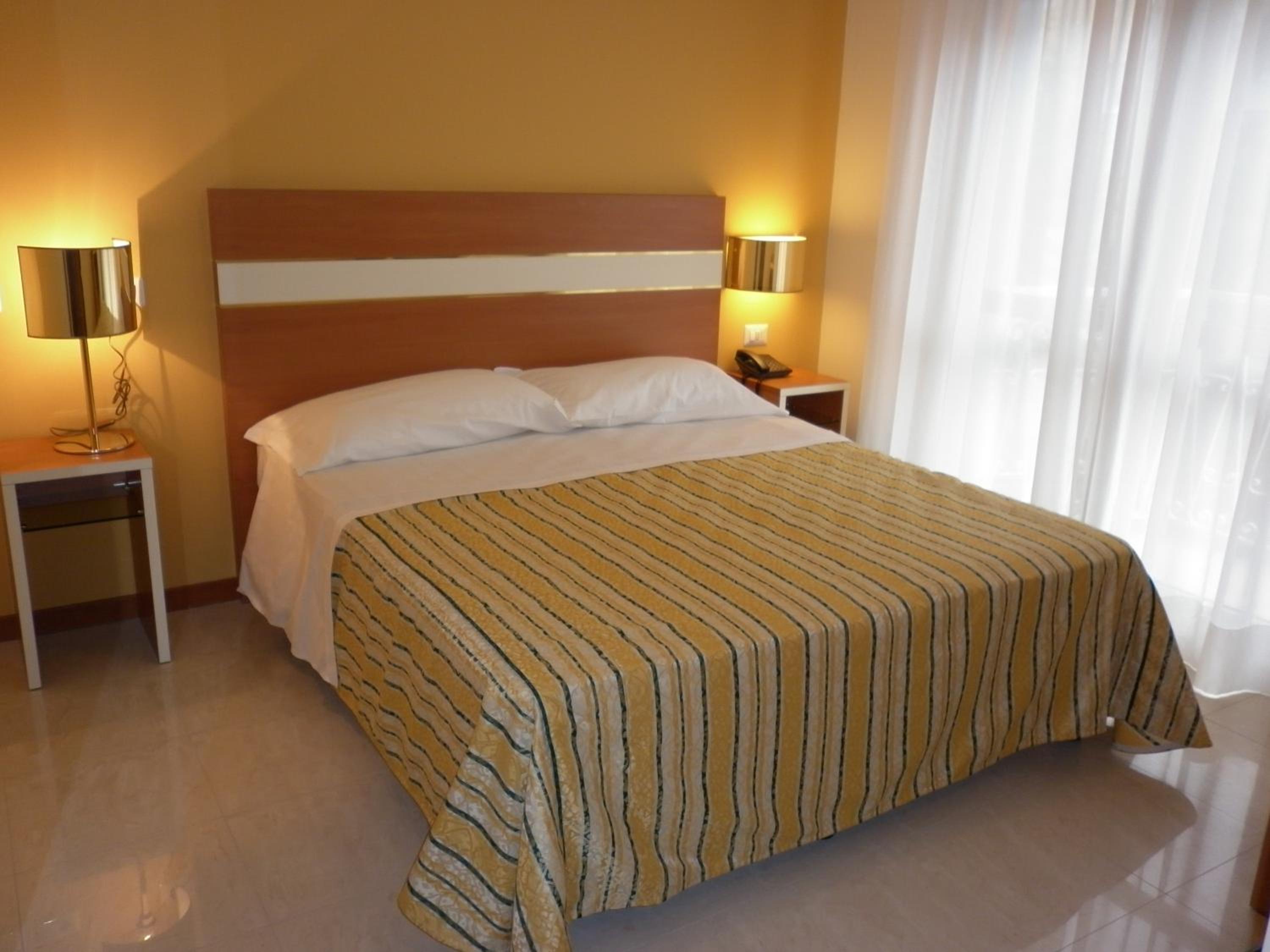 Double or Twin Room with Balcony photo 1