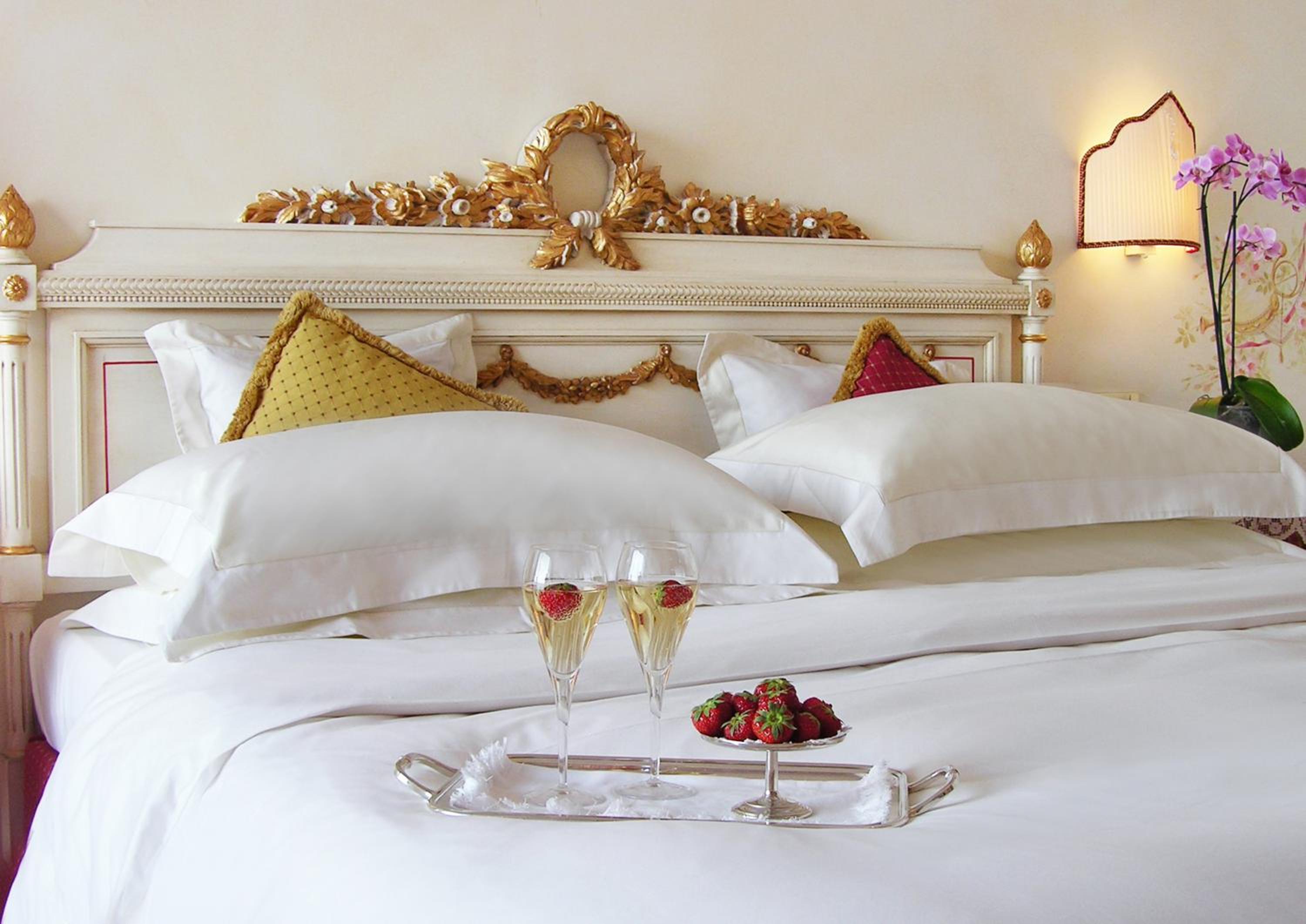 Junior Suite with Lake View - Photo 10