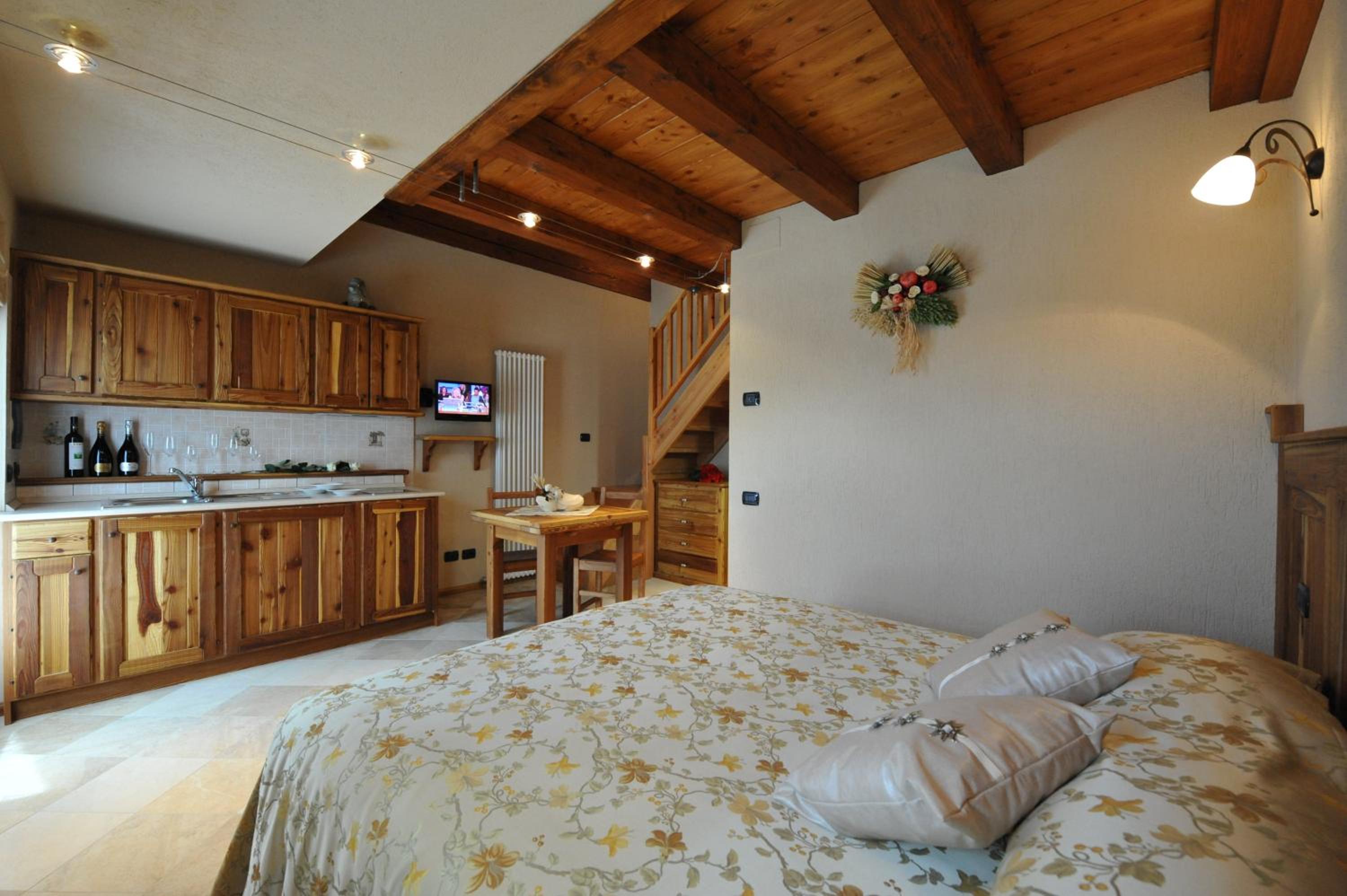 Triple Room with Kitchenette - Split Level - Photo 6