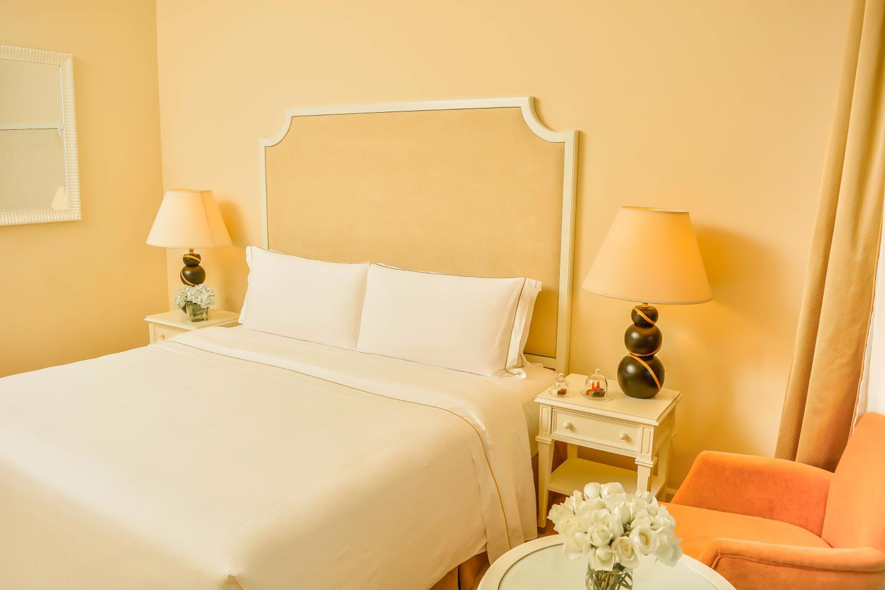 Executive Room with Club Lounge Access - Photo 3