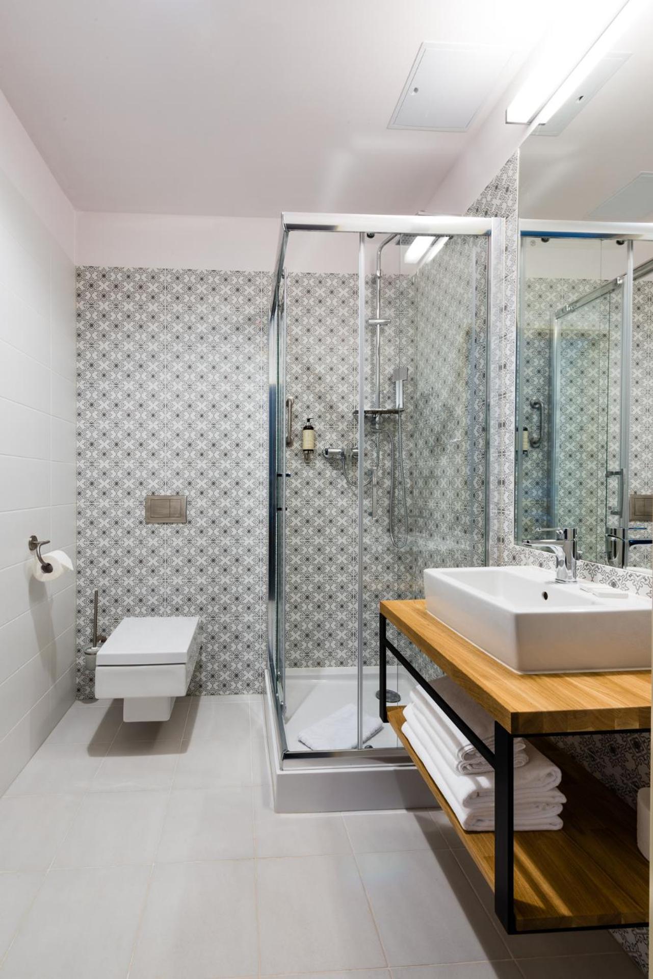 Standard Double Room - Photo 2
