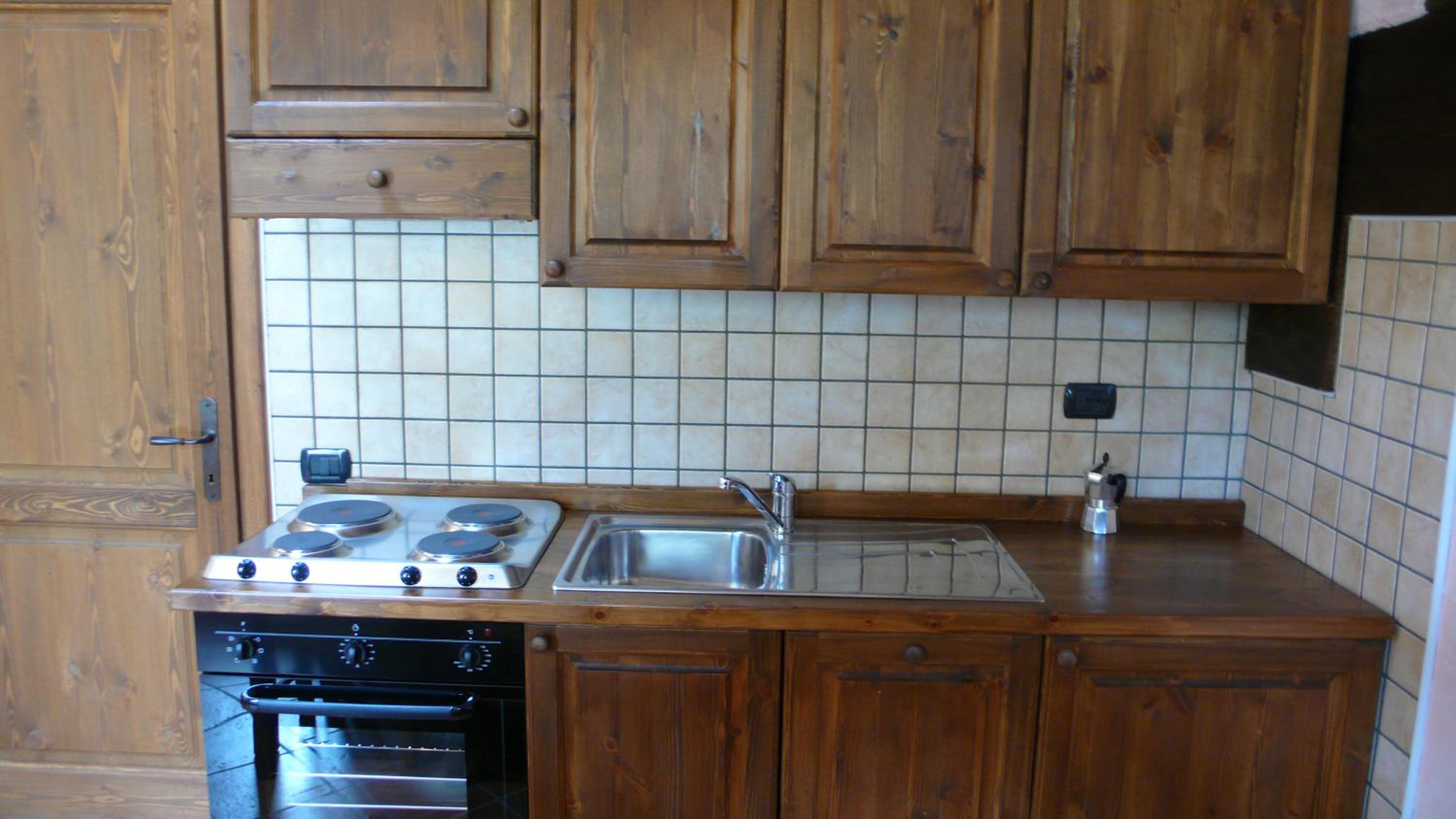 One-Bedroom Apartment (2-4 Adults)  photo 3