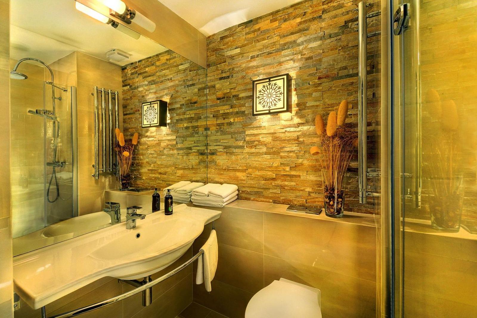 Deluxe Double or Twin Room - Photo 7