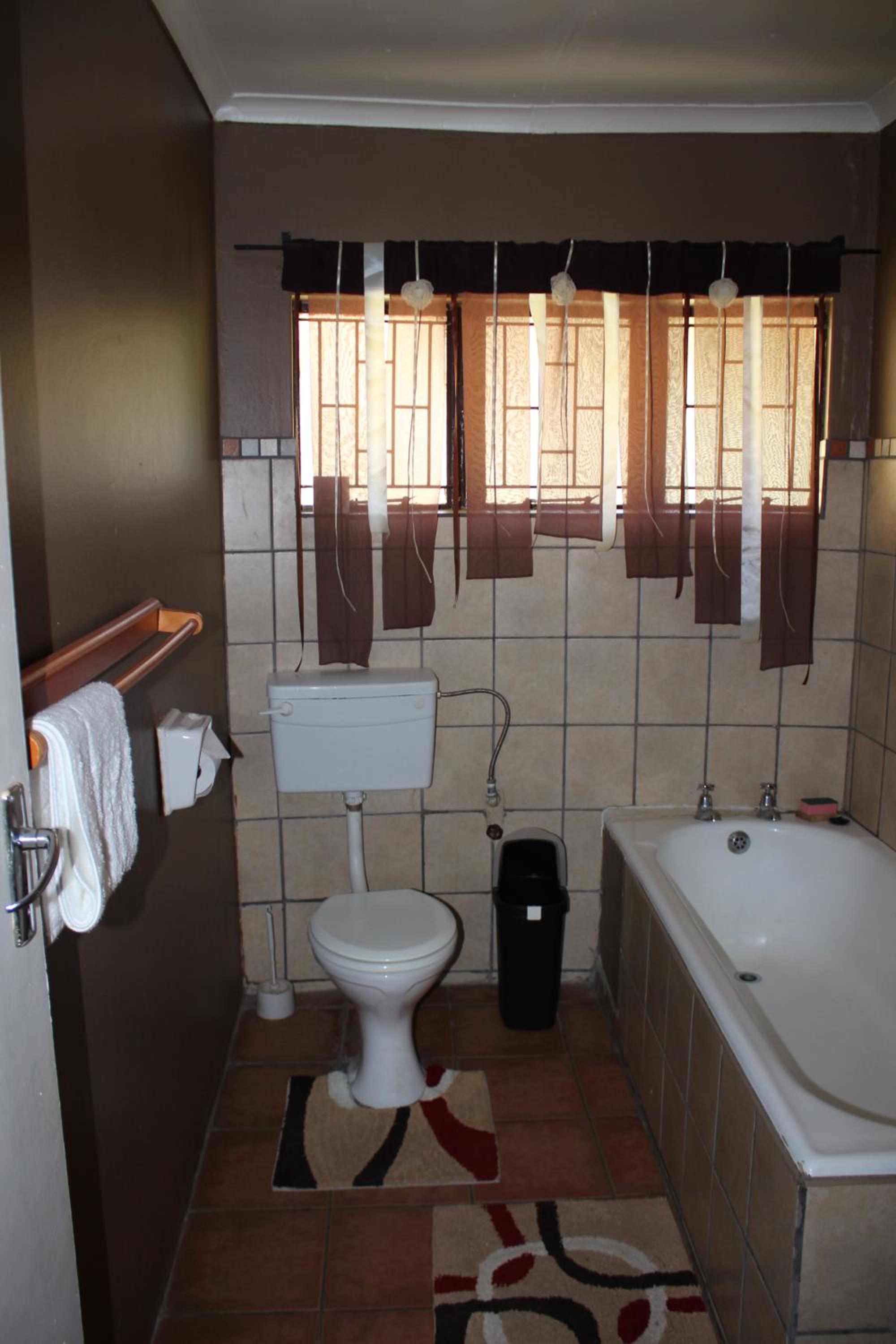 Family Bungalow - Photo 3
