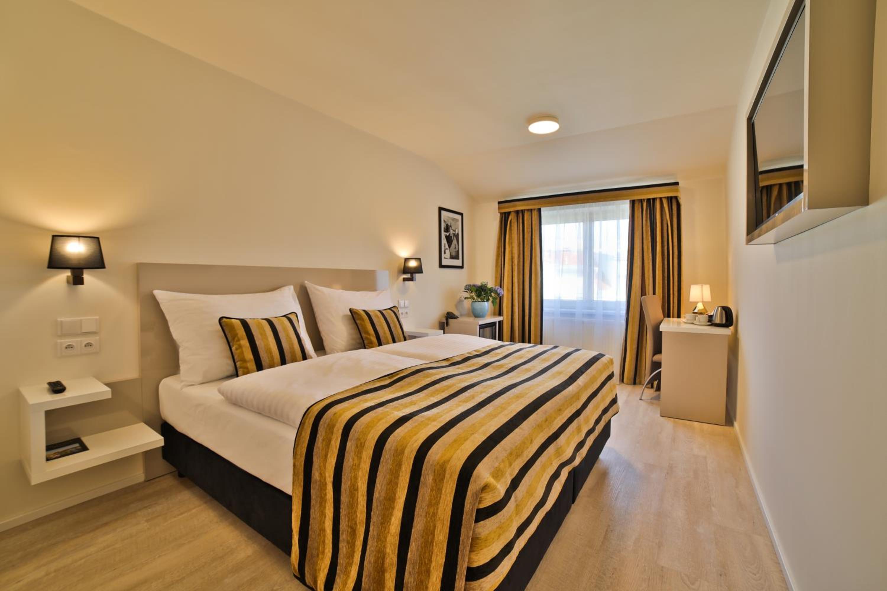Superior Double or Twin Room photo 1