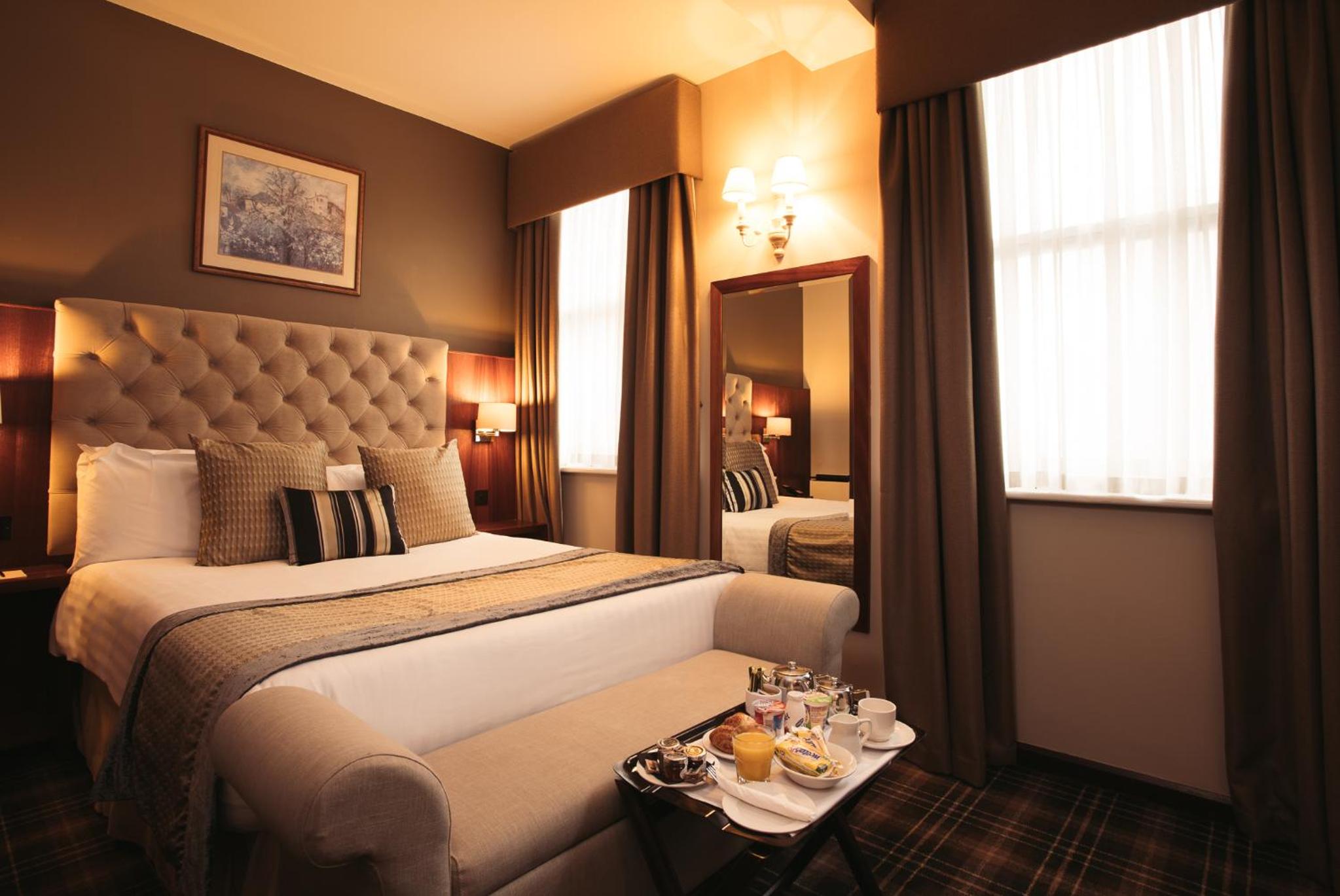 Suite with River View - Photo 1