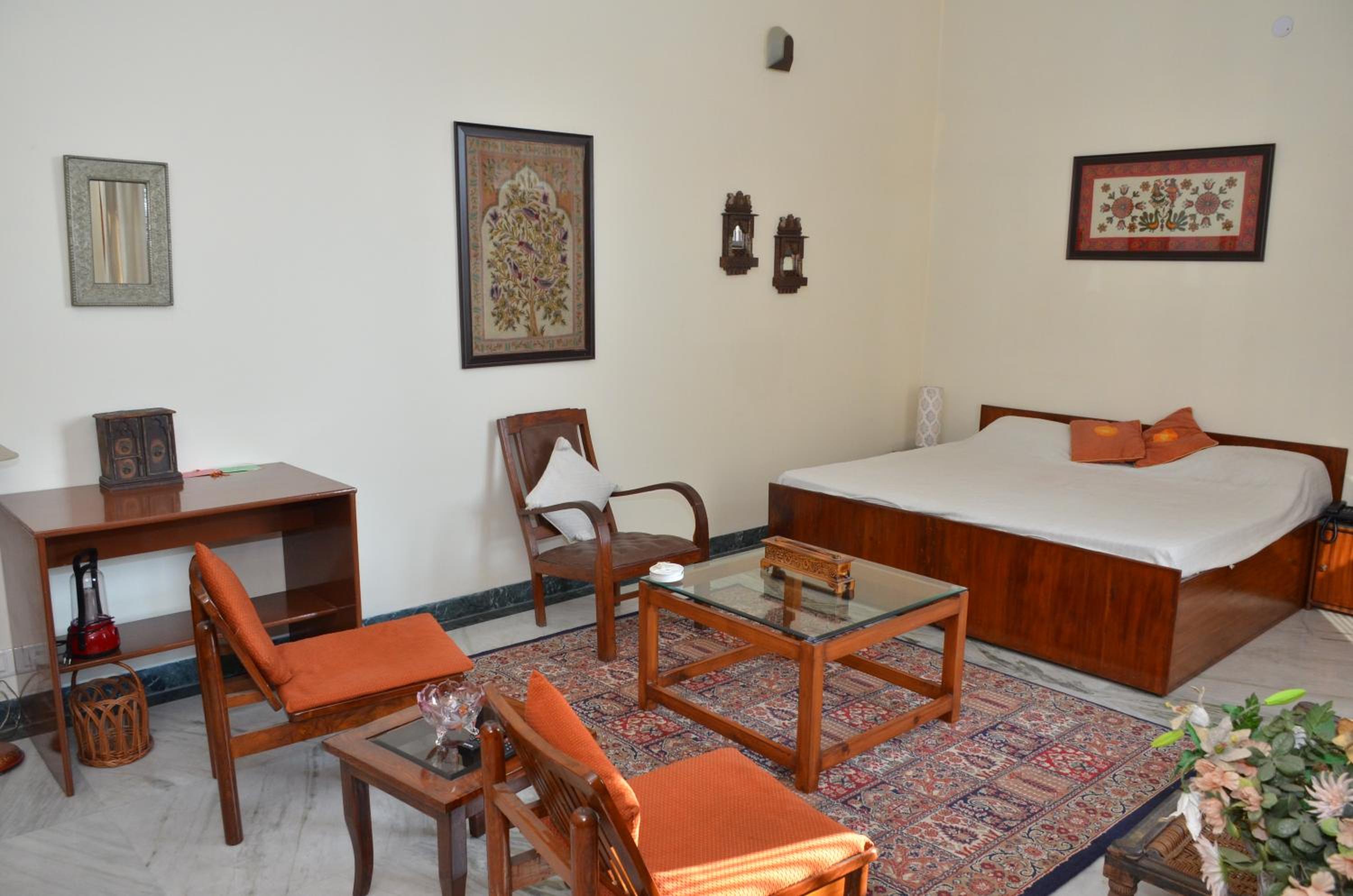 Double or Twin Room with Garden View photo 2
