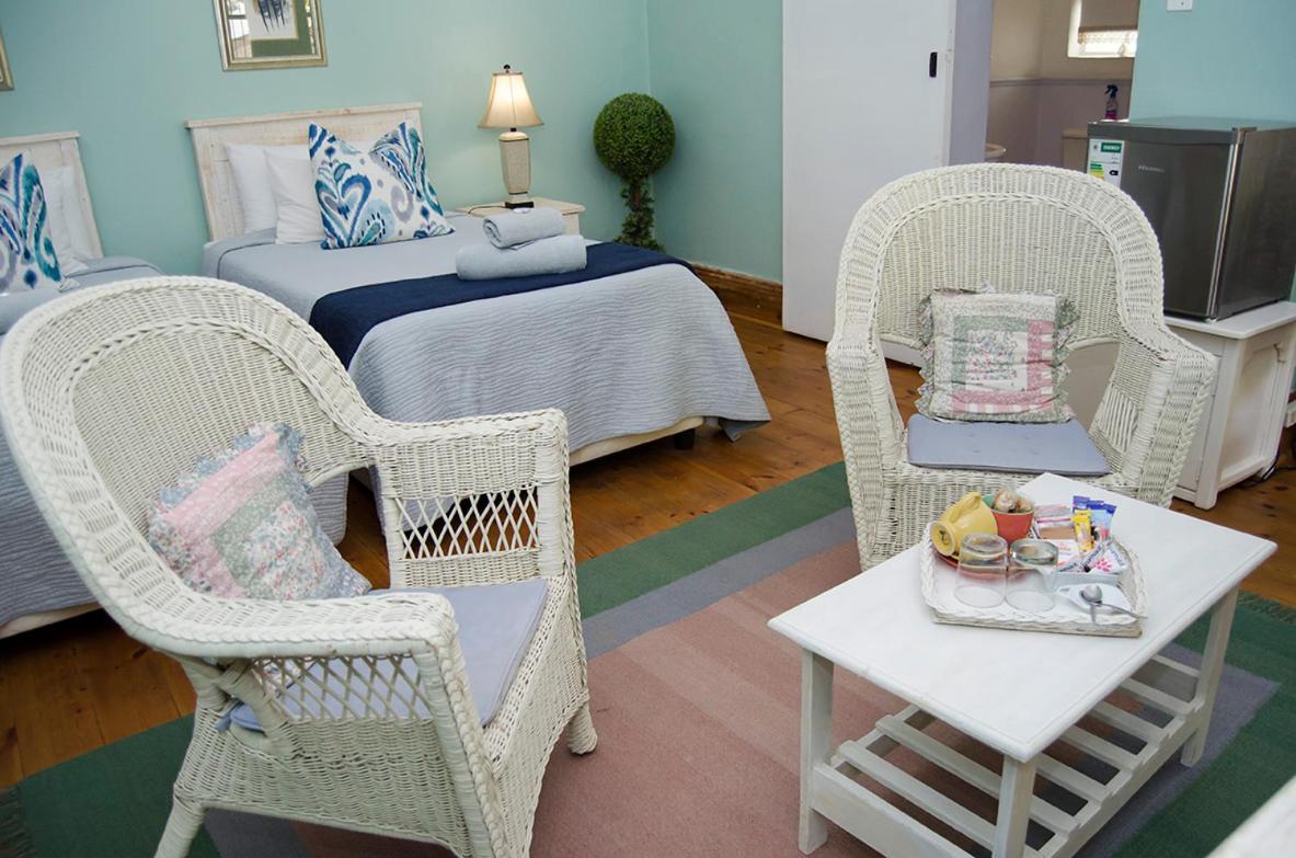 Large Twin Room photo 1