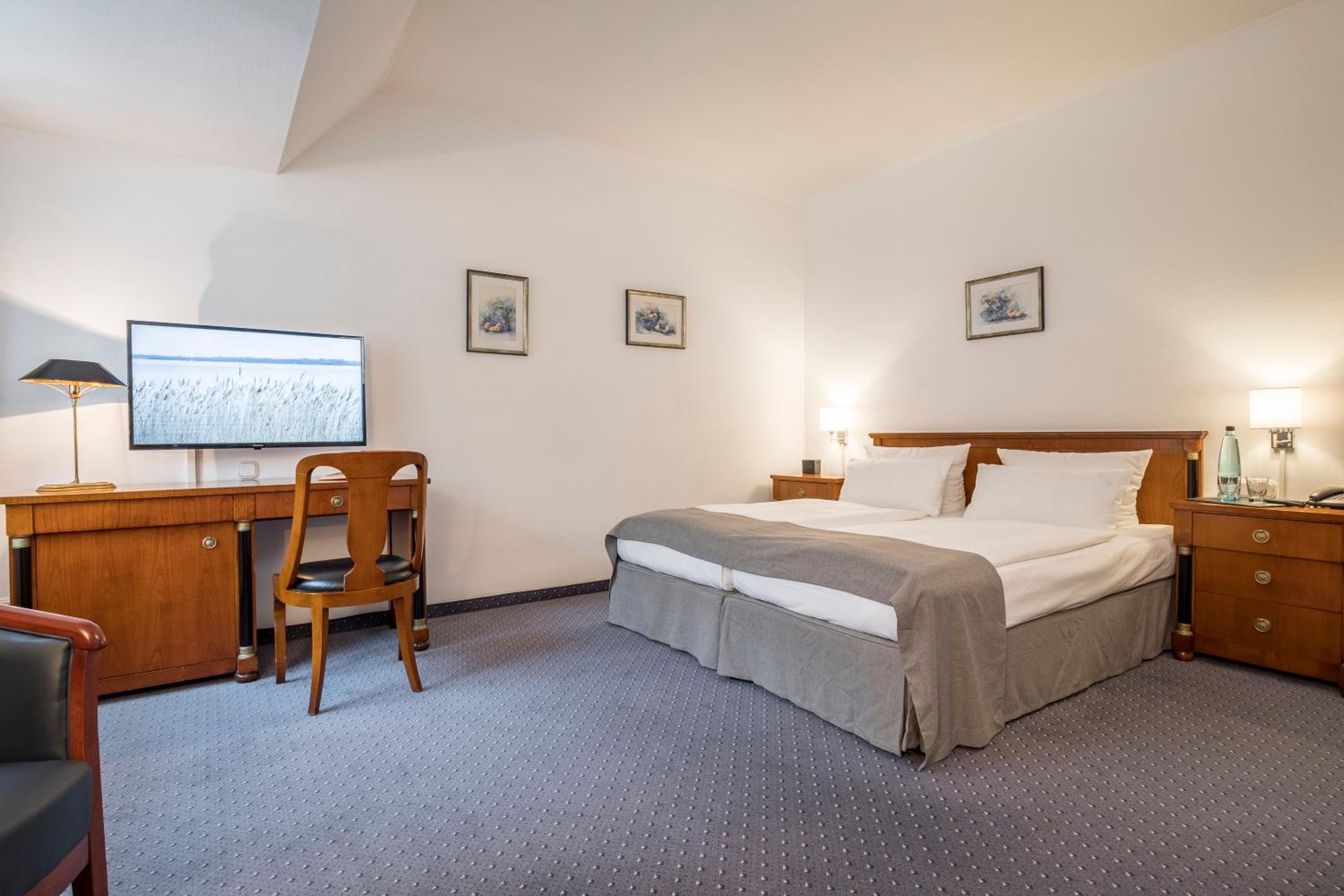 Double Room - Photo 8