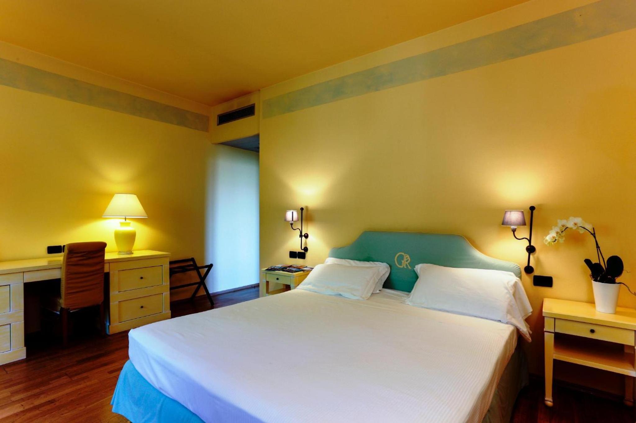 Superior Double Room - Photo 1