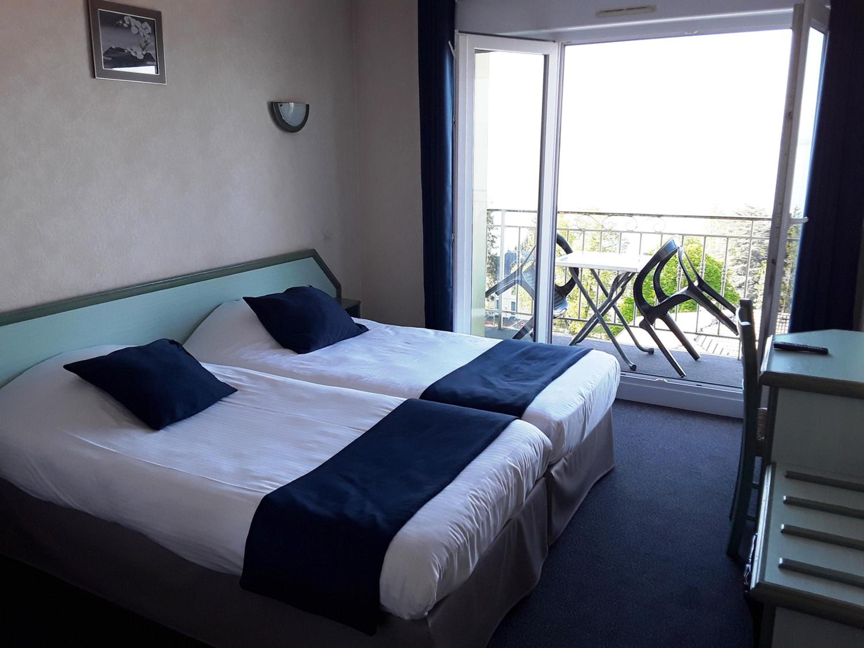 Double Room with Lake View photo 2