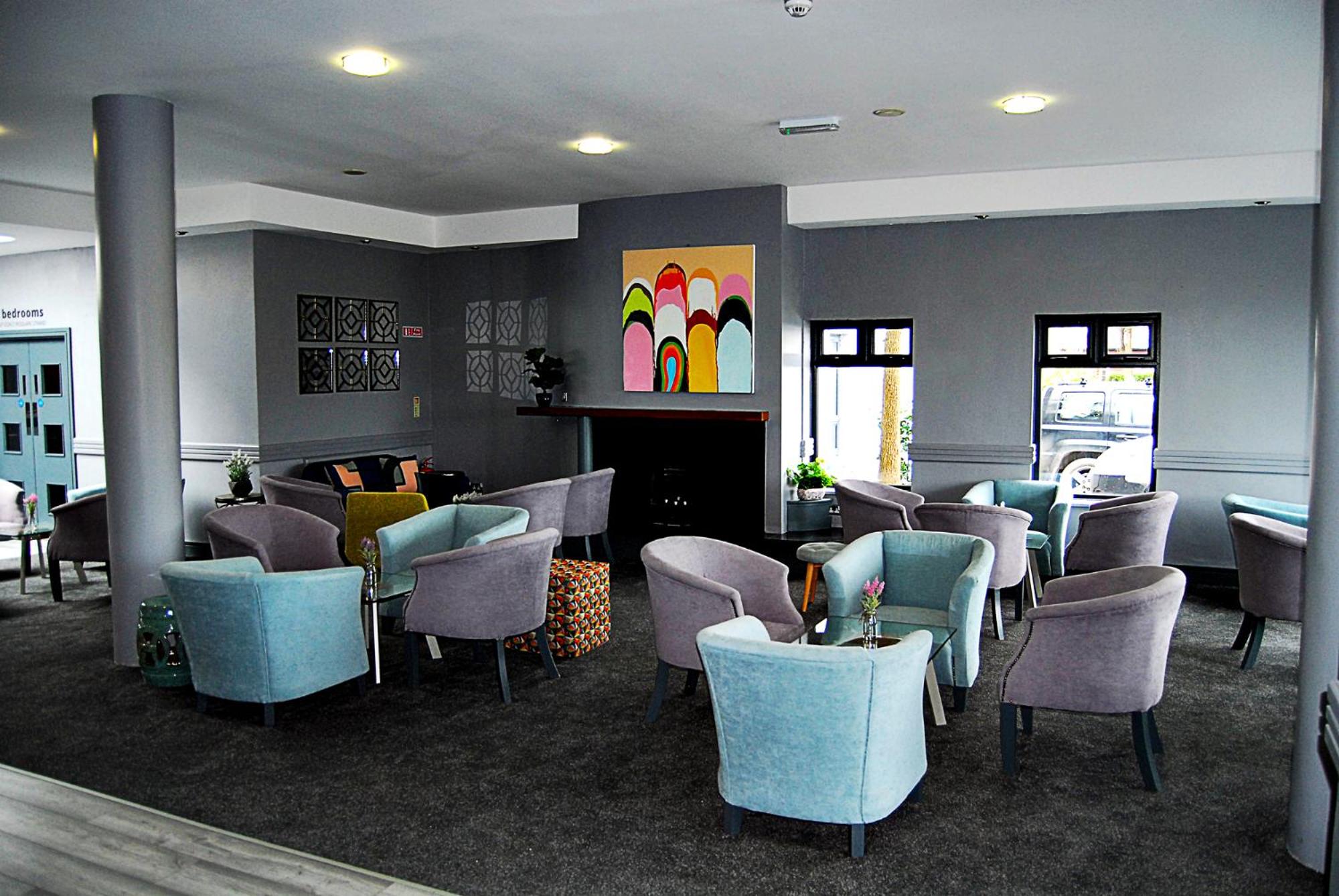 Family Room photo 3