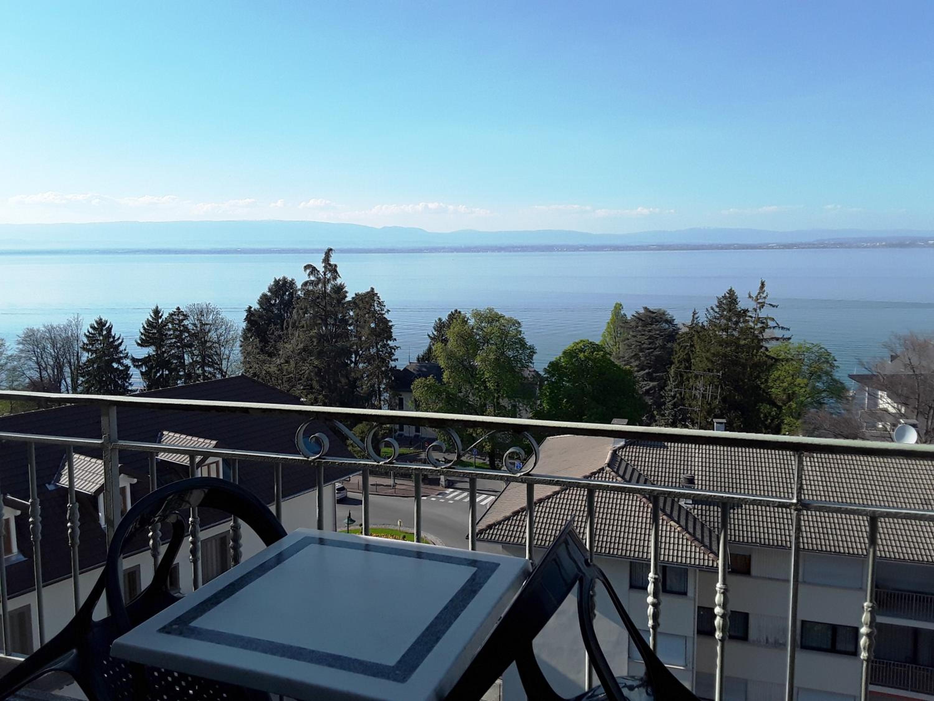 Quadruple Room with Lake View photo 3