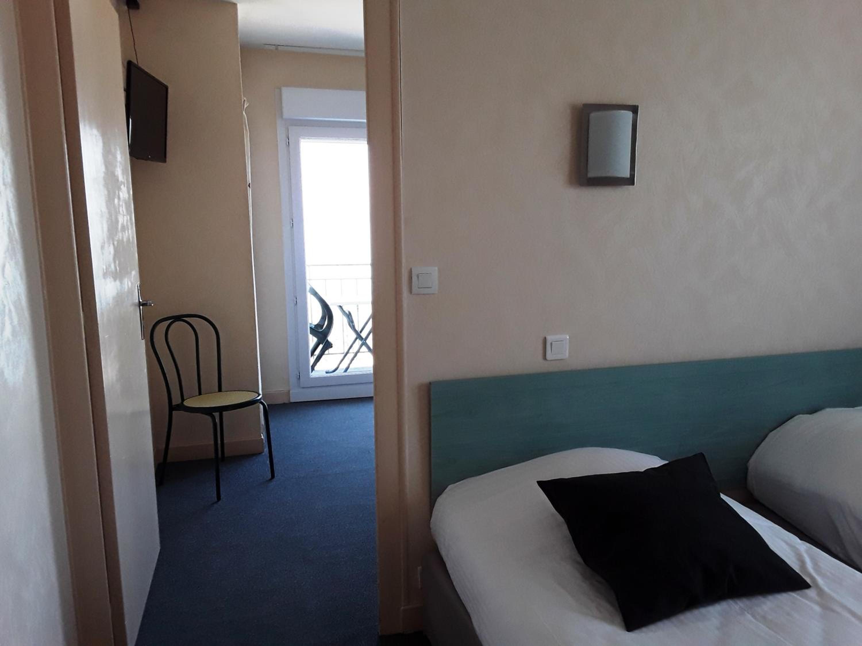 Quadruple Room with Lake View photo 2