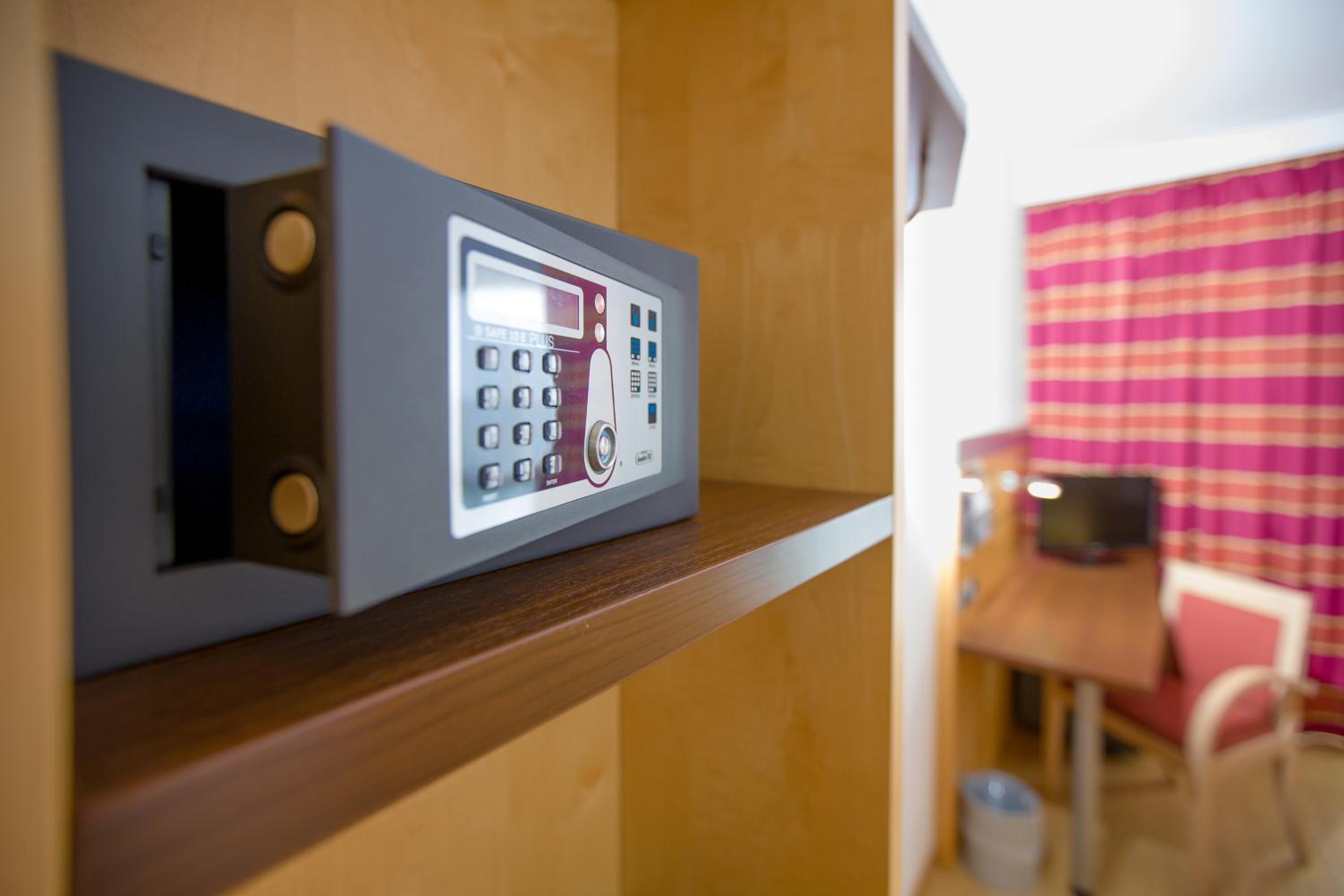 Double Room - Photo 6
