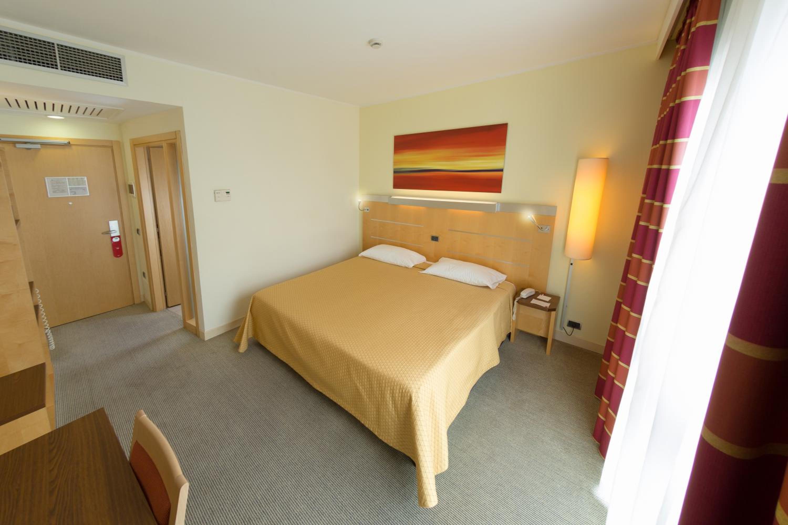 Double Room - Photo 2