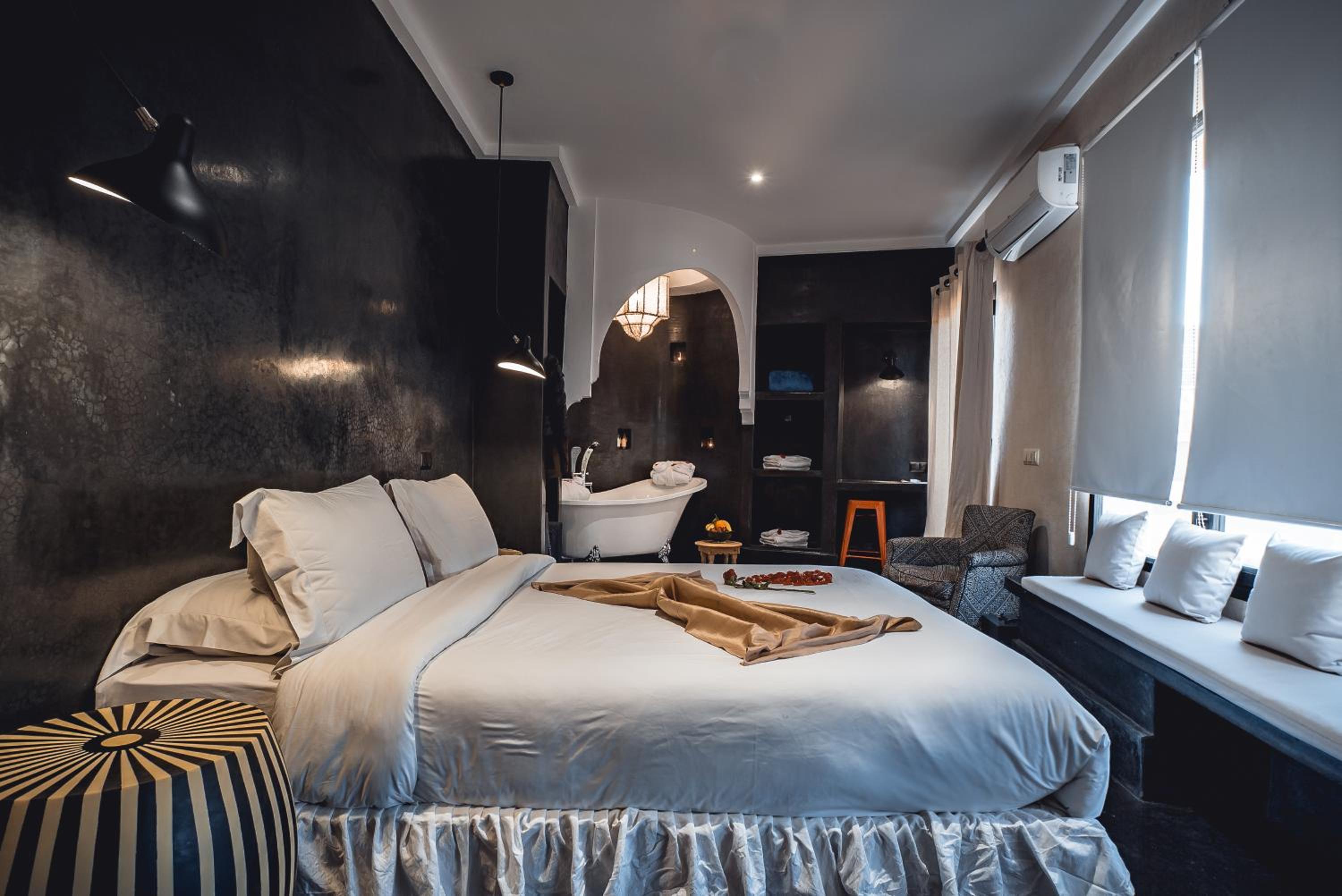 Deluxe Suite - Photo 1