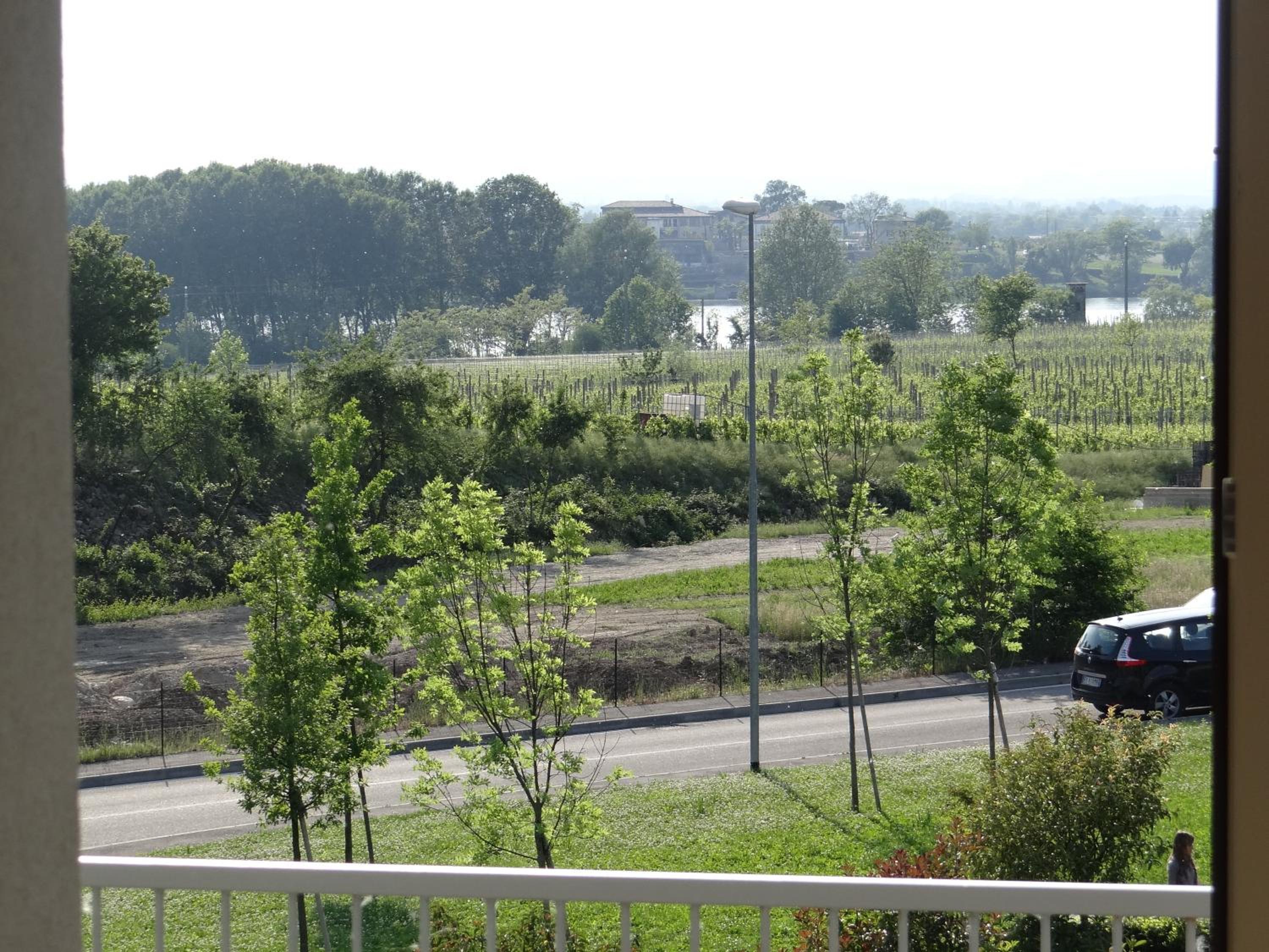 Apartment with Garden View - Photo 9