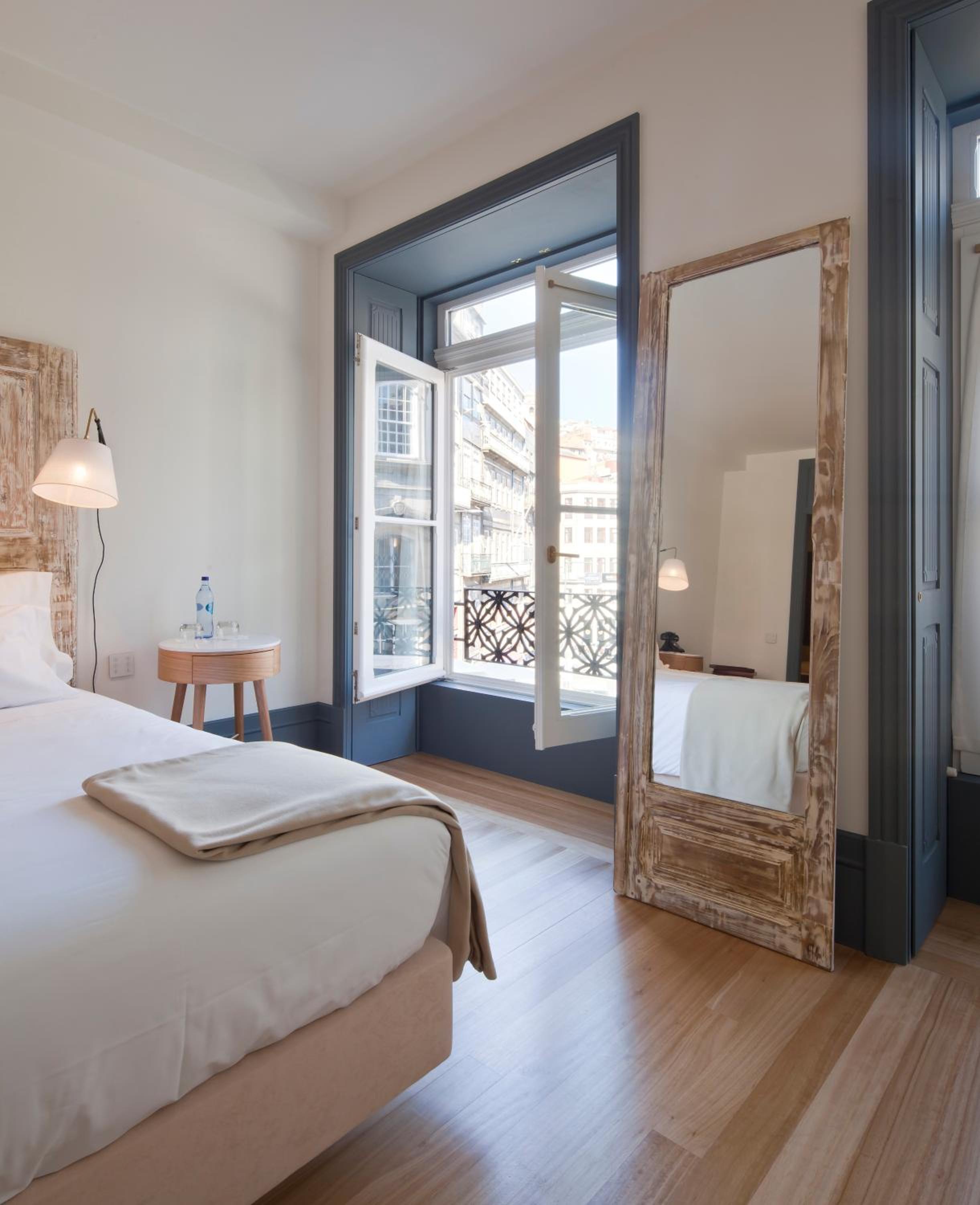 Superior Double or Twin Room photo 3