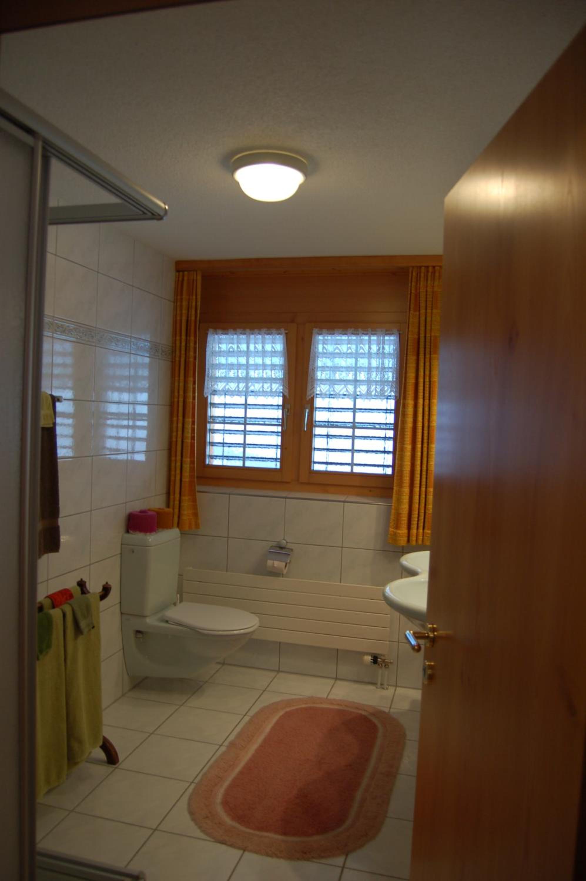 Family Room (6 Adults) - Photo 11