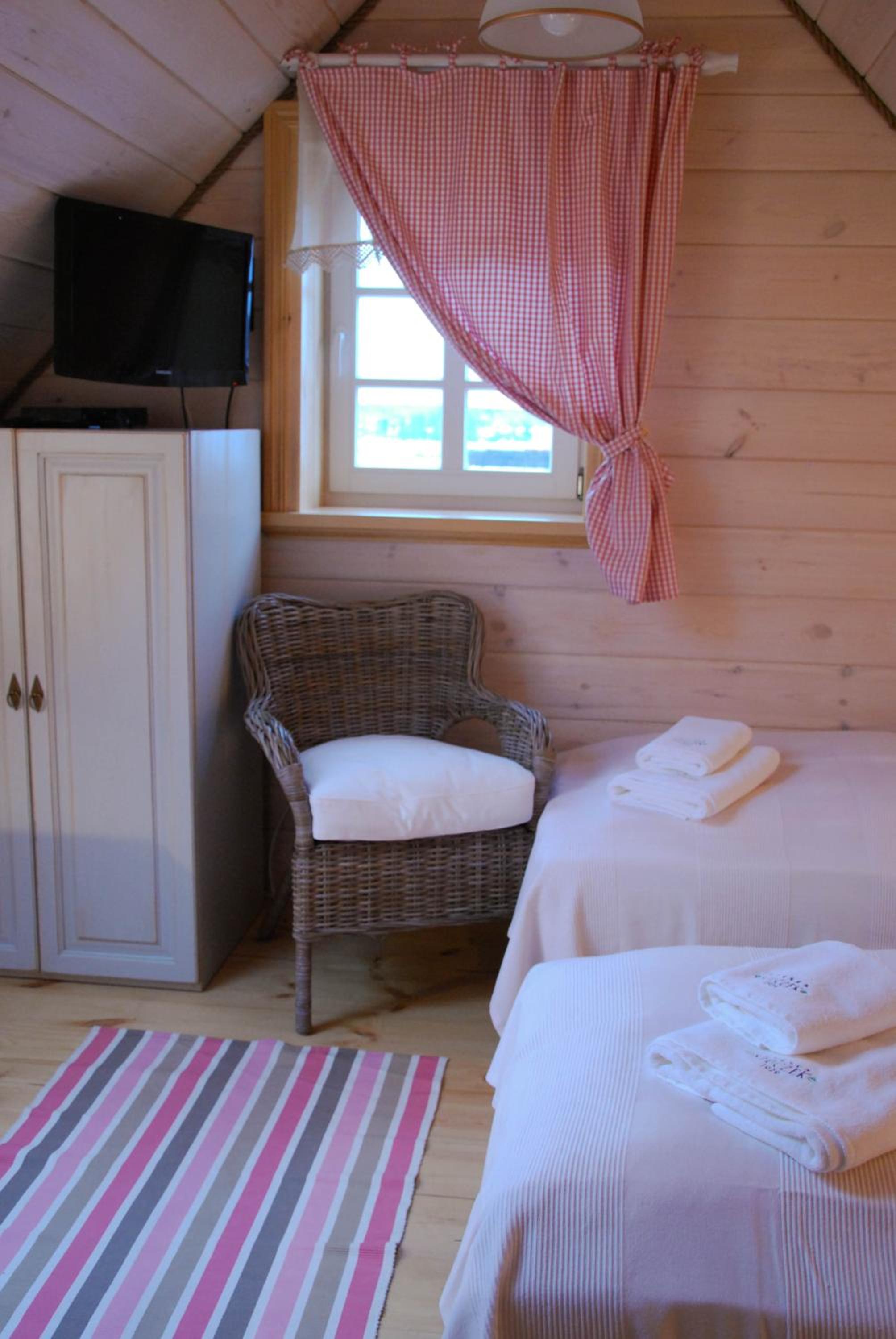 Double or Twin Room - Photo 7